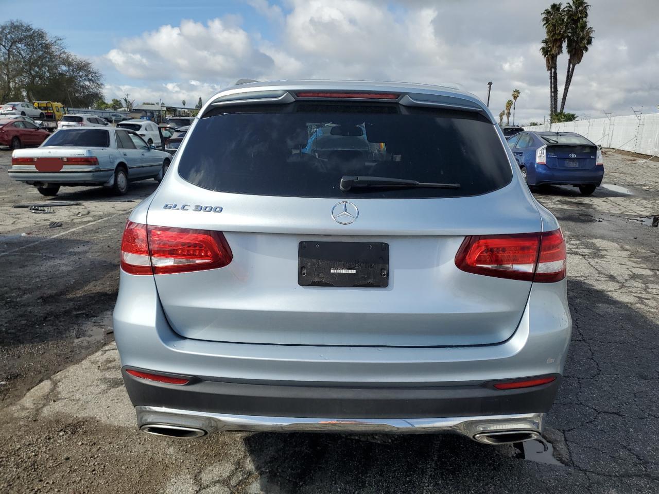 2018 Mercedes-Benz GLC - Image 6