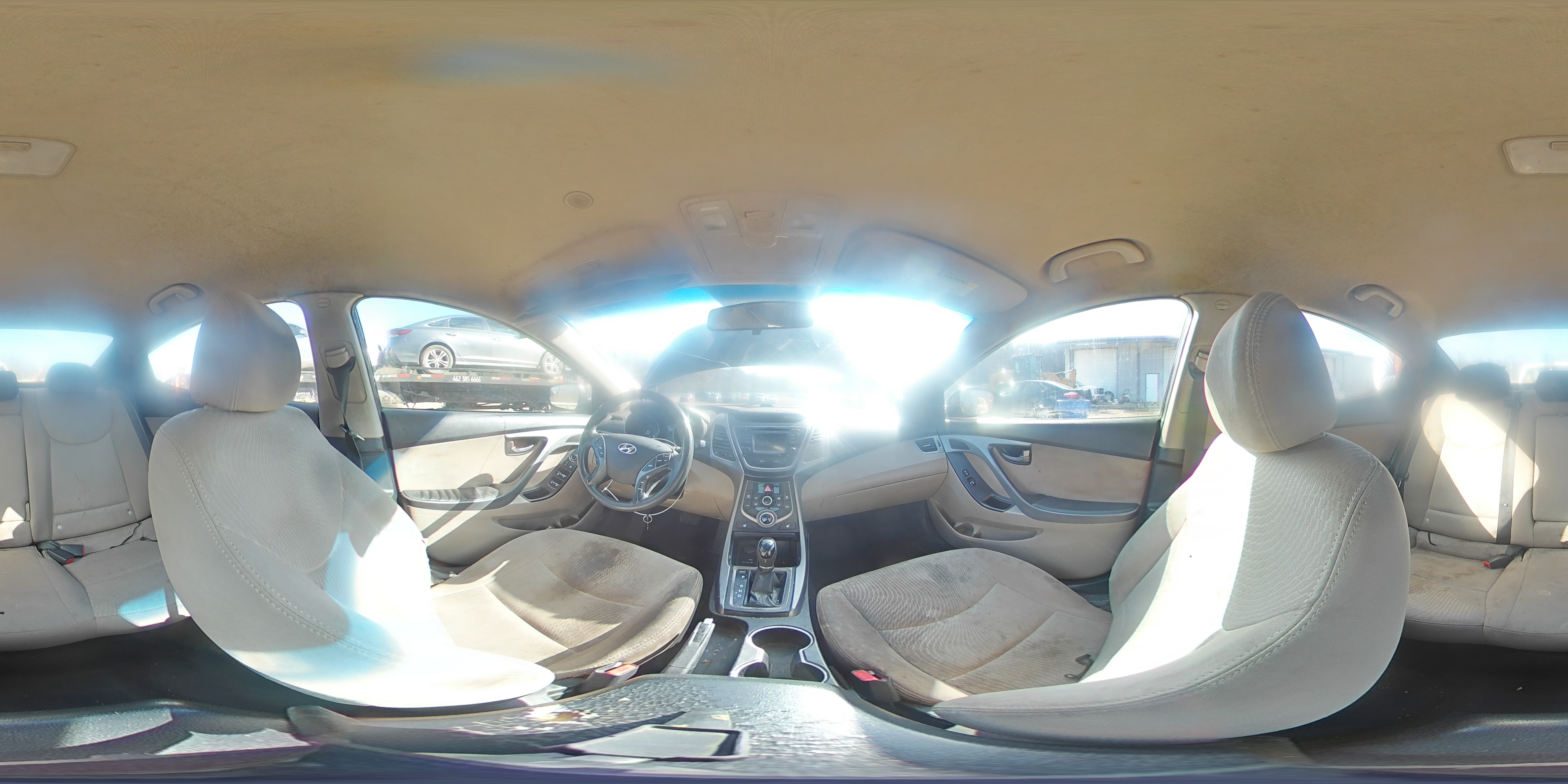 2014 Hyundai Elantra - Image 12