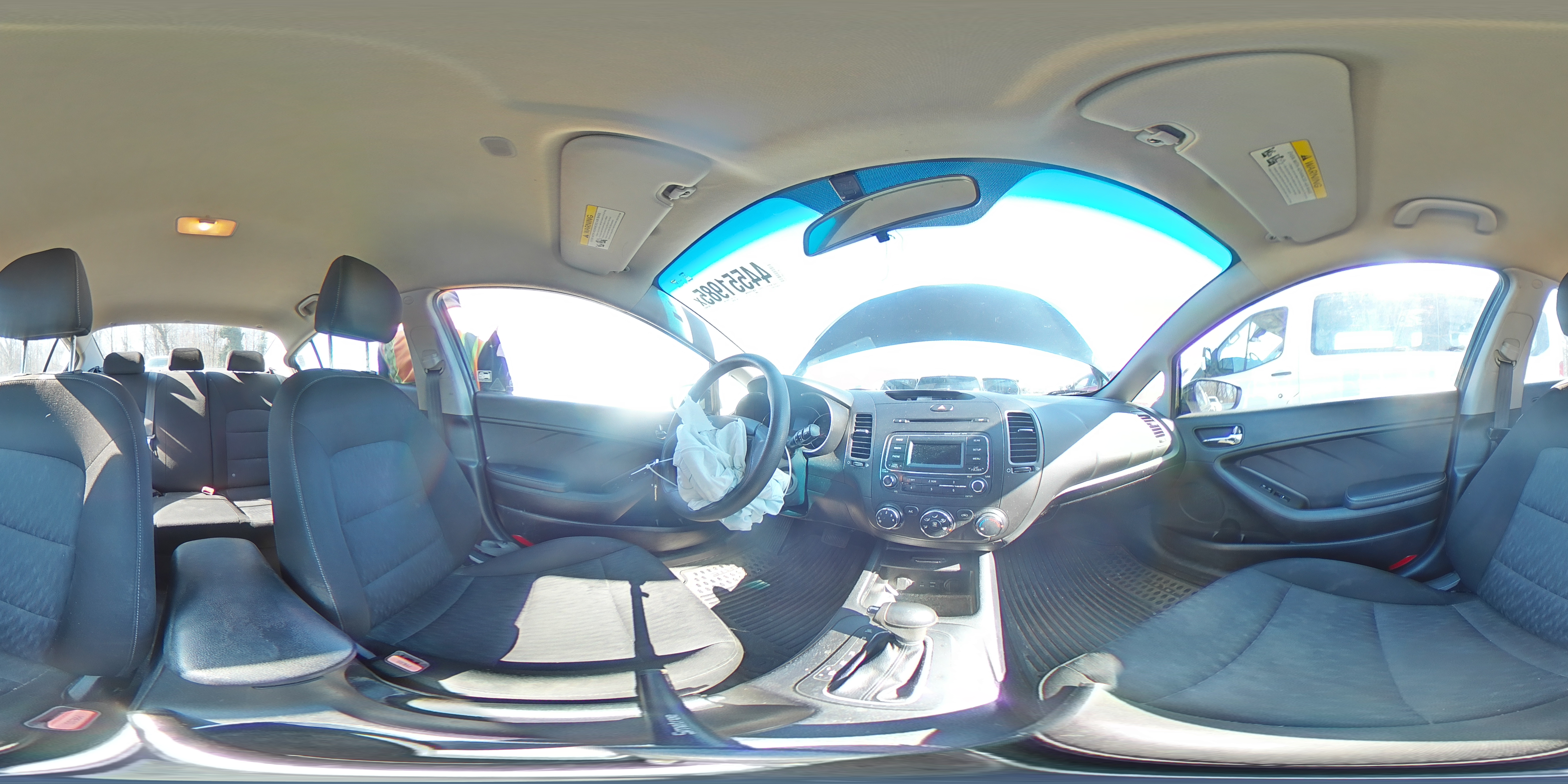 2016 Kia Forte - Image 12
