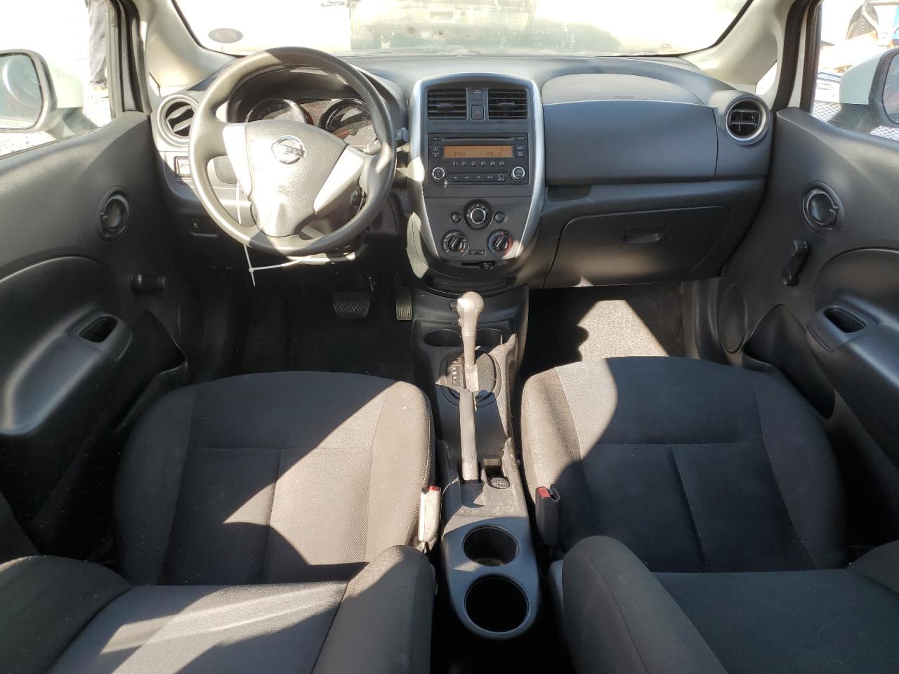 2015 Nissan Versa - Image 8
