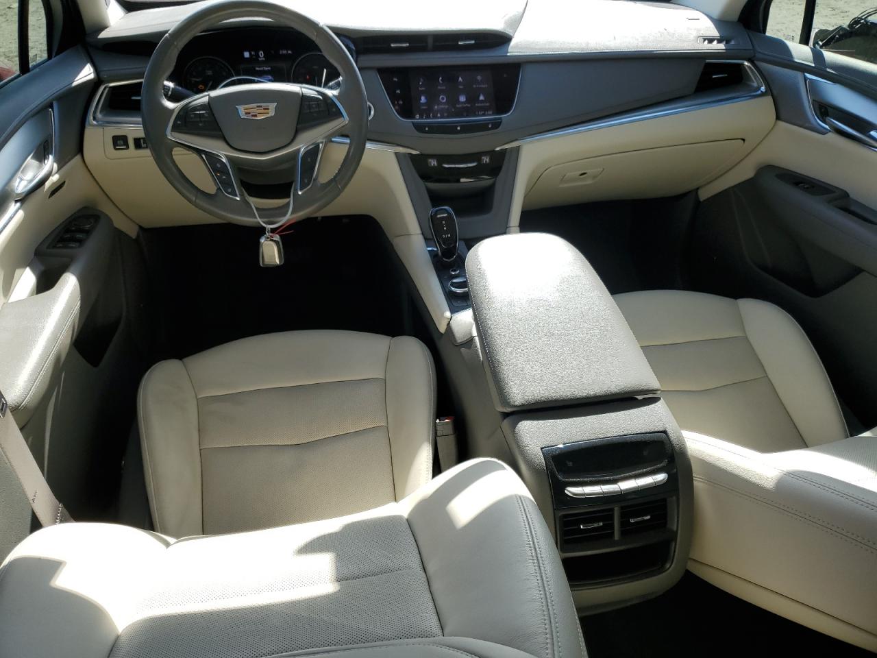 2020 Cadillac XT5 - Image 8