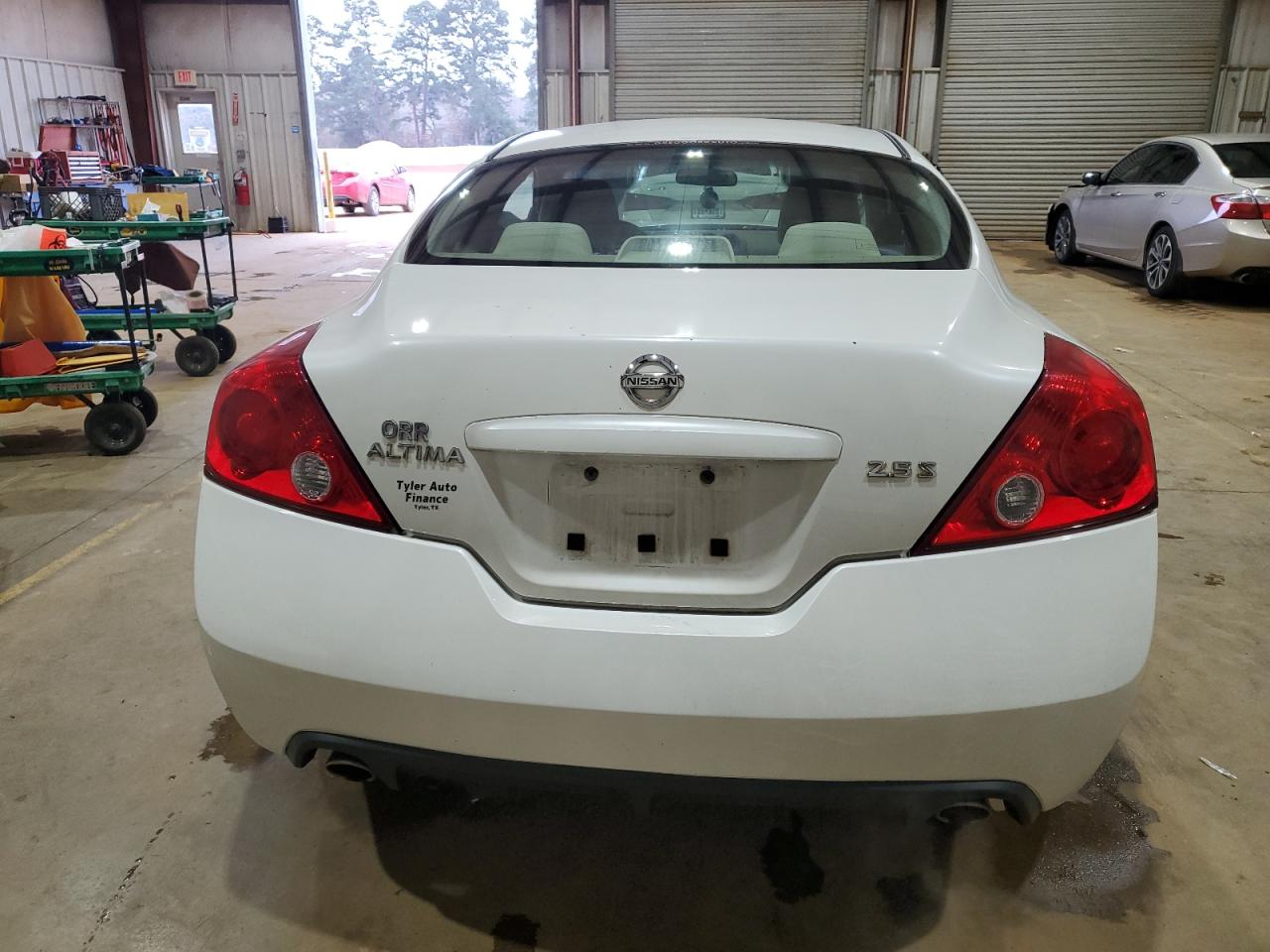 2011 Nissan Altima - Image 6