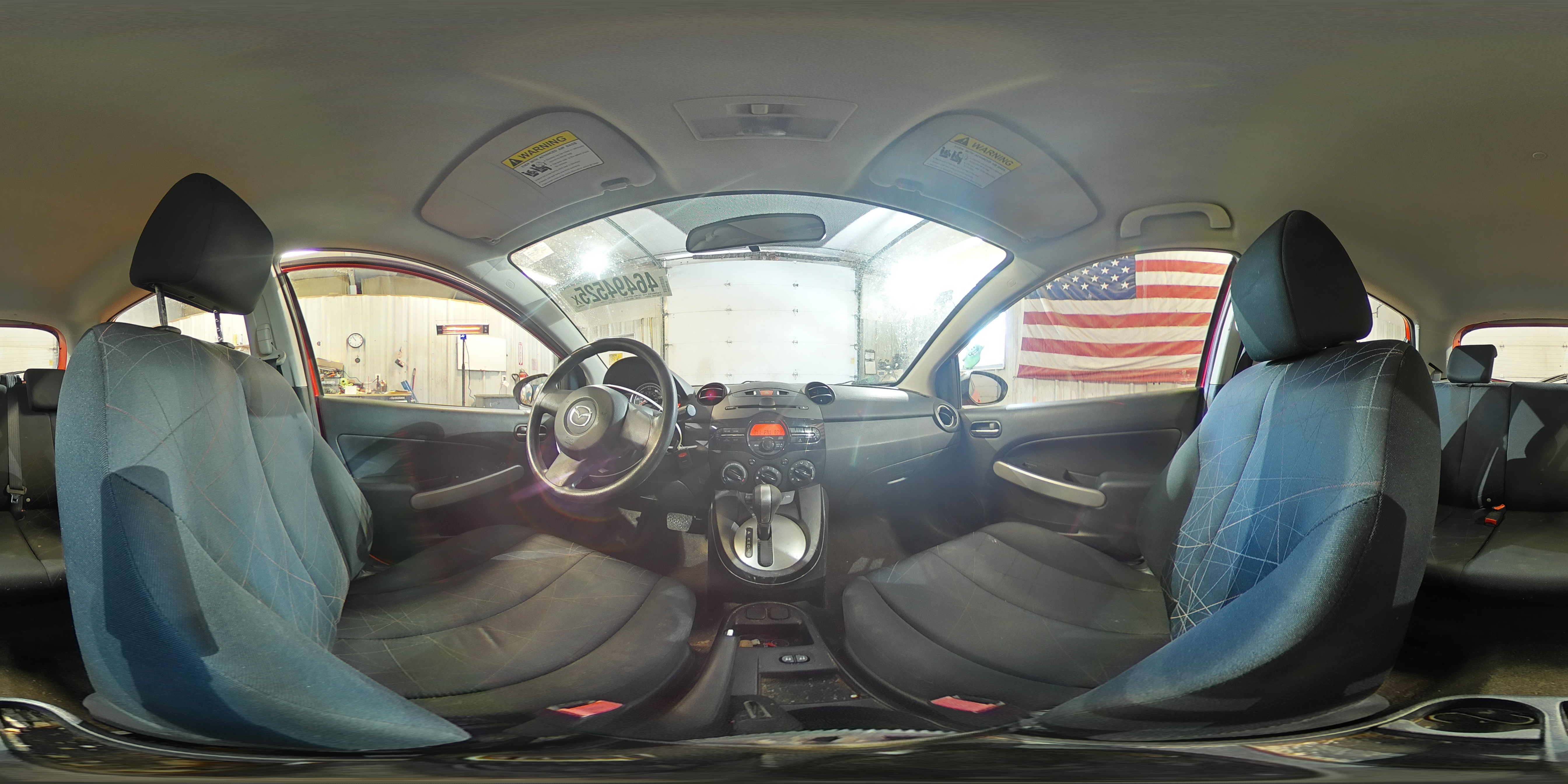 2013 Mazda 2 - Image 13