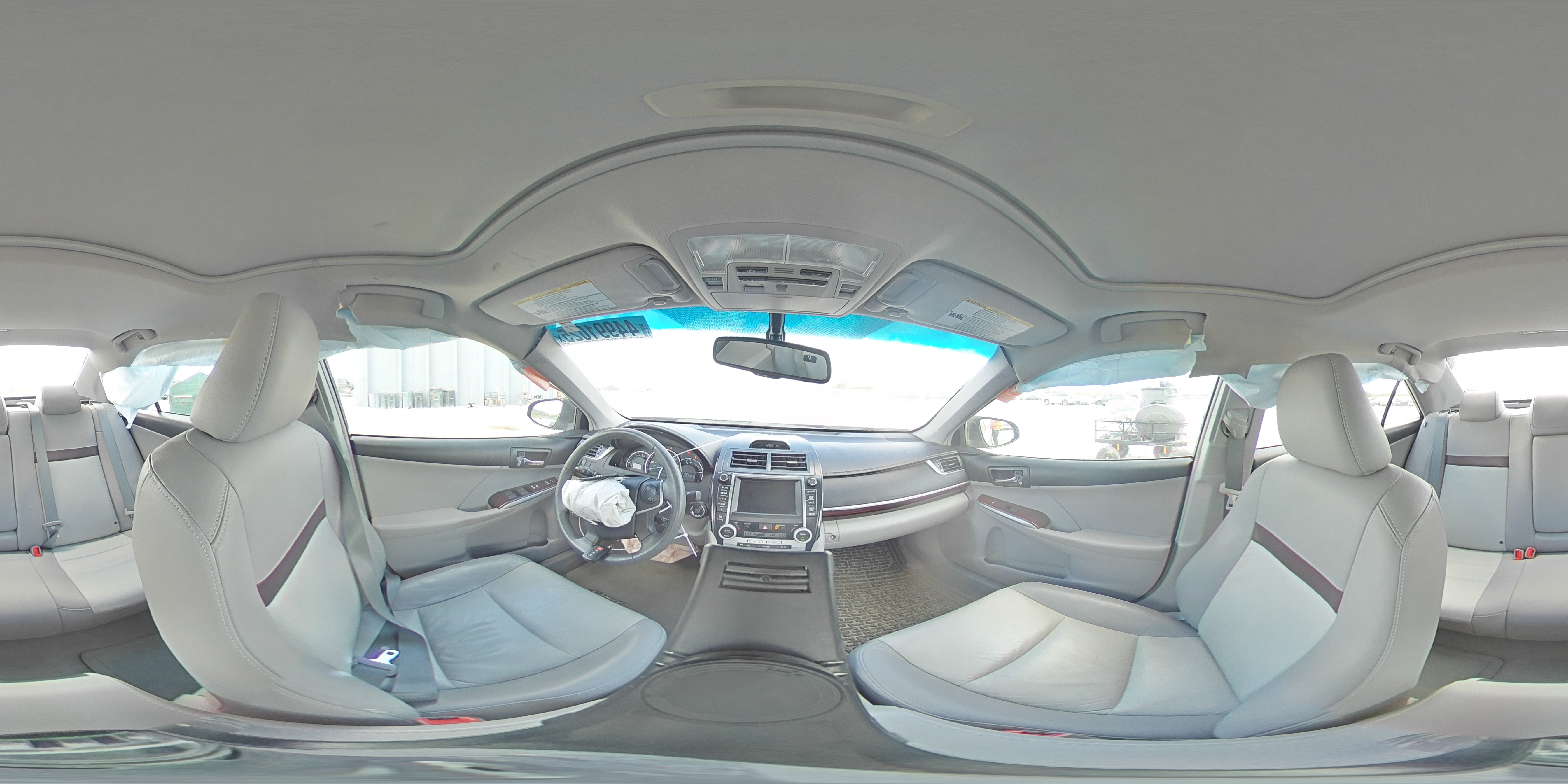 2012 Toyota Camry - Image 12