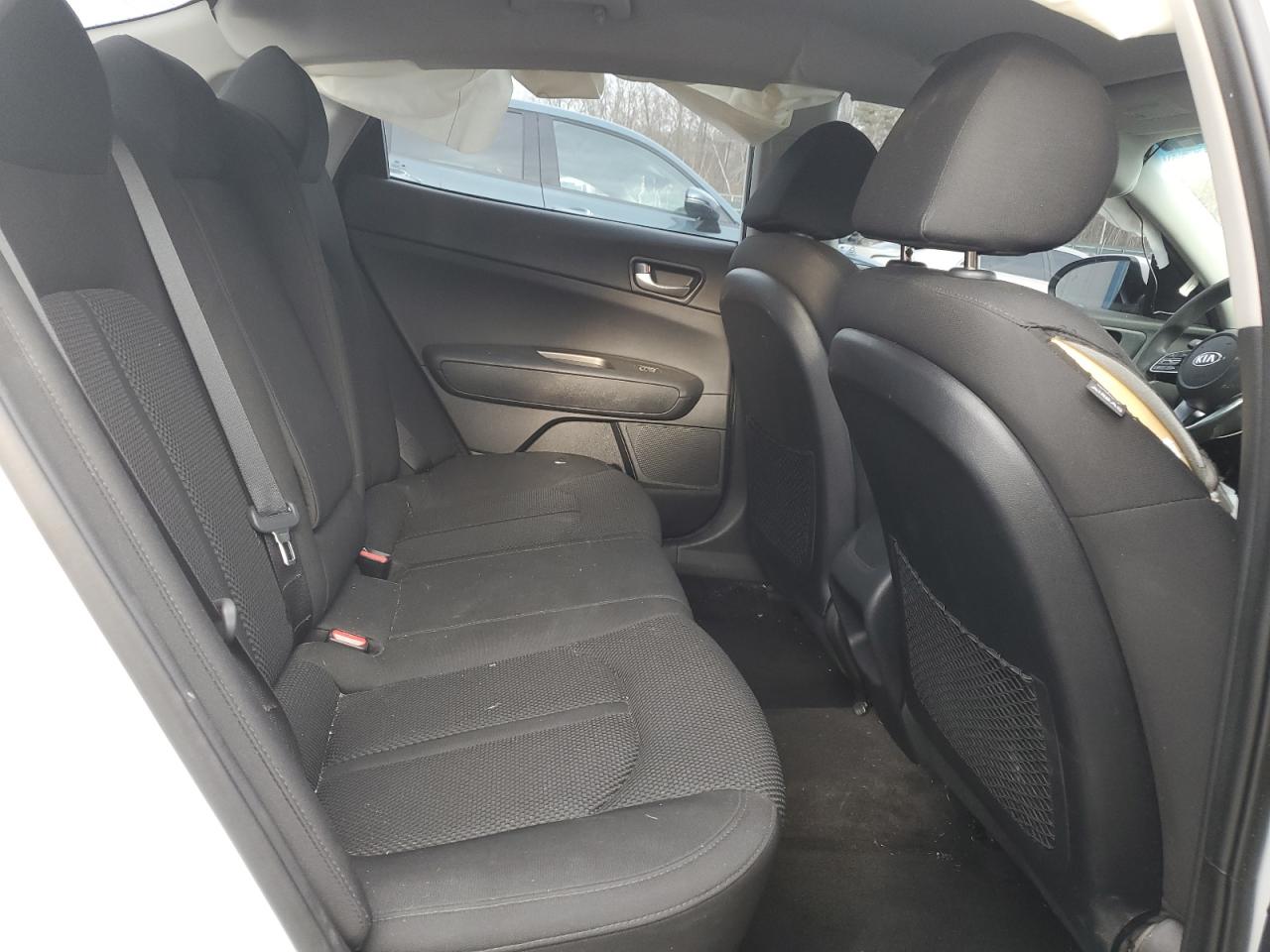 2019 Kia Optima - Image 10