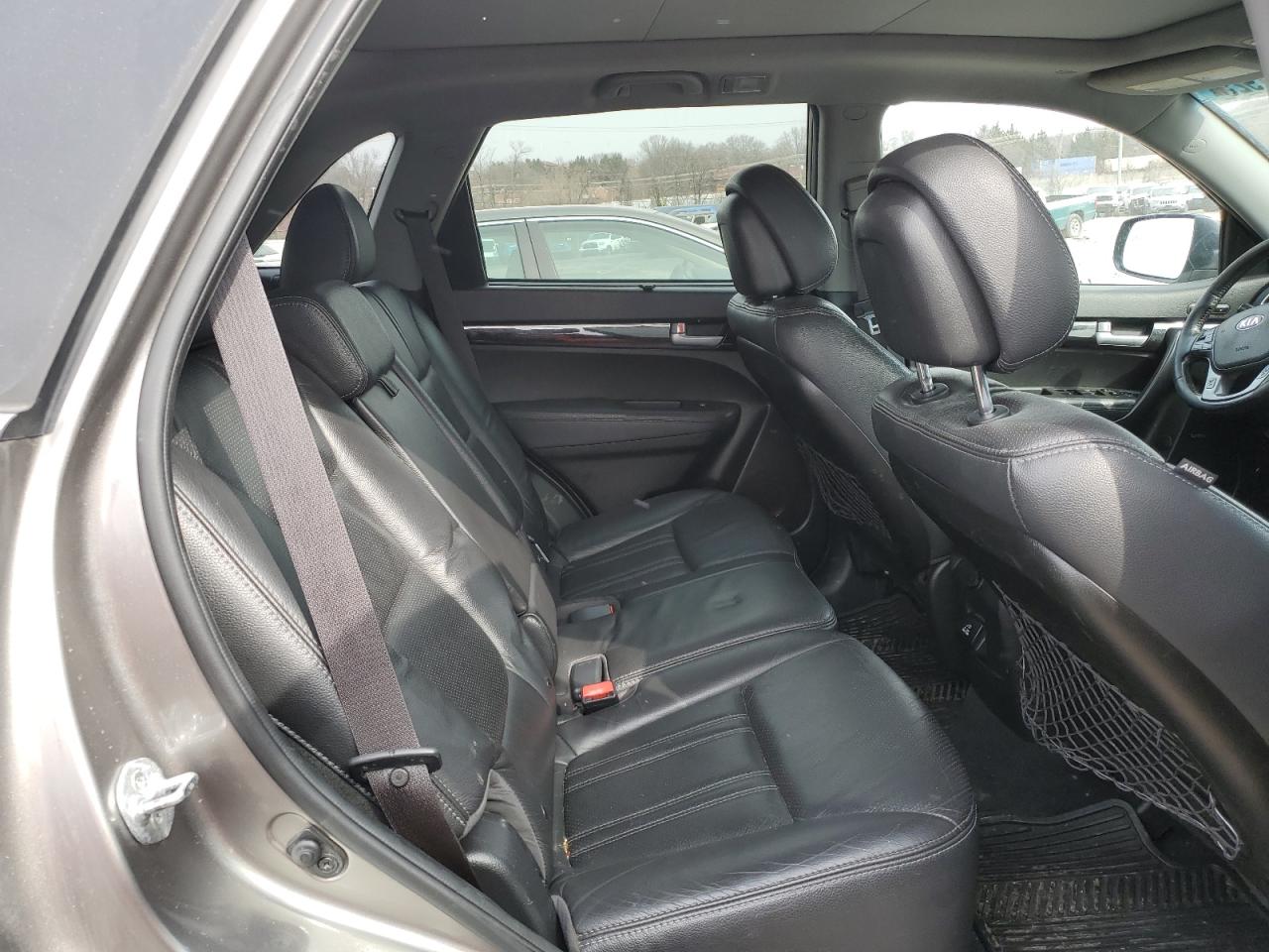 2015 Kia Sorento - Image 11