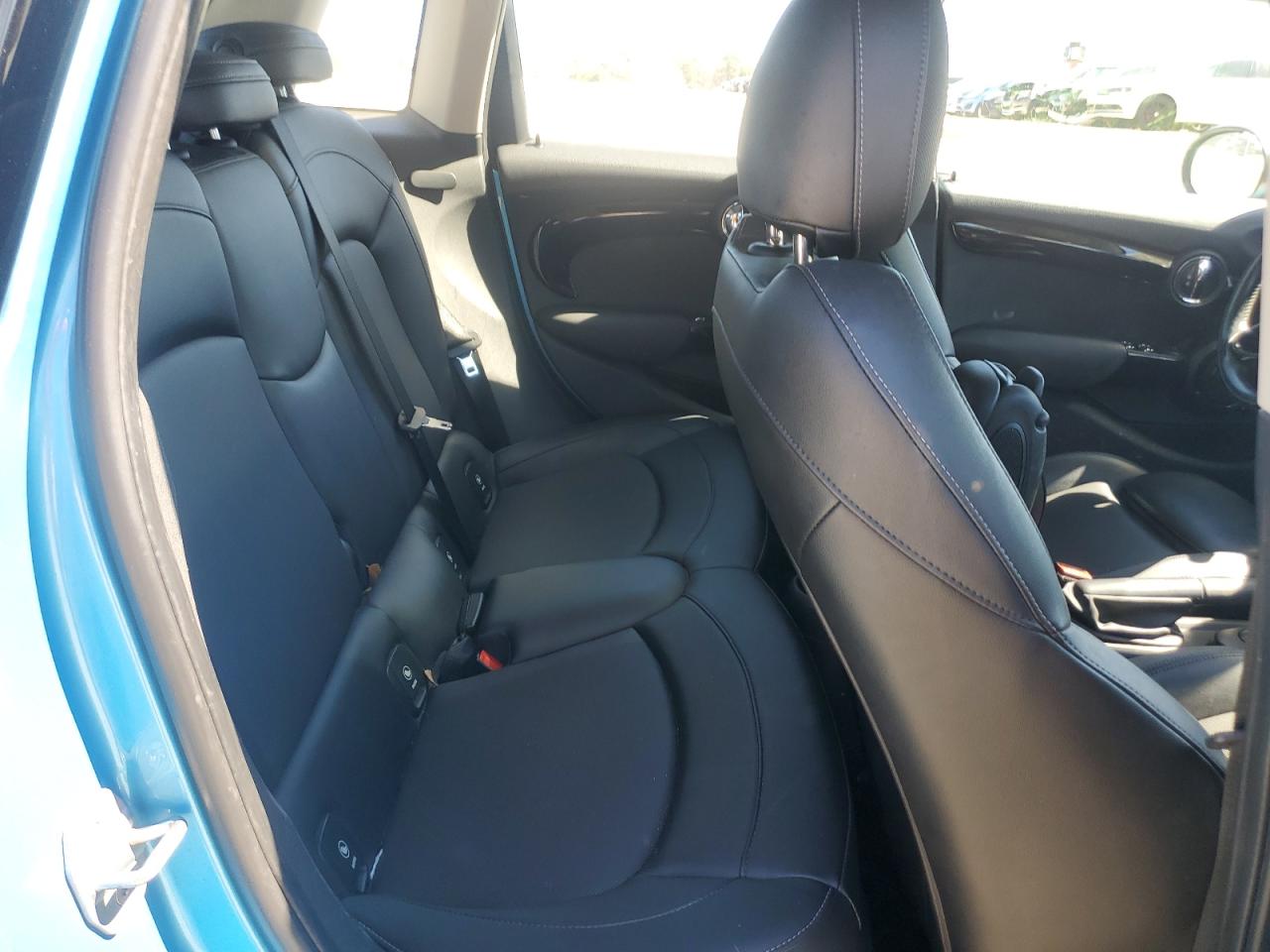 2016 MINI Cooper - Image 10