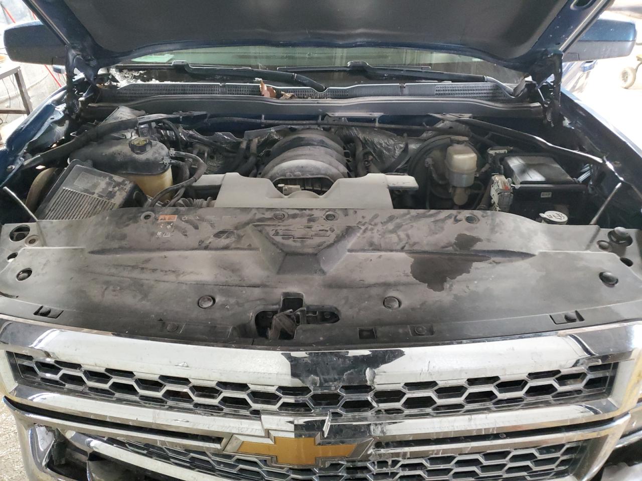 2015 Chevrolet Silverado - Image 12