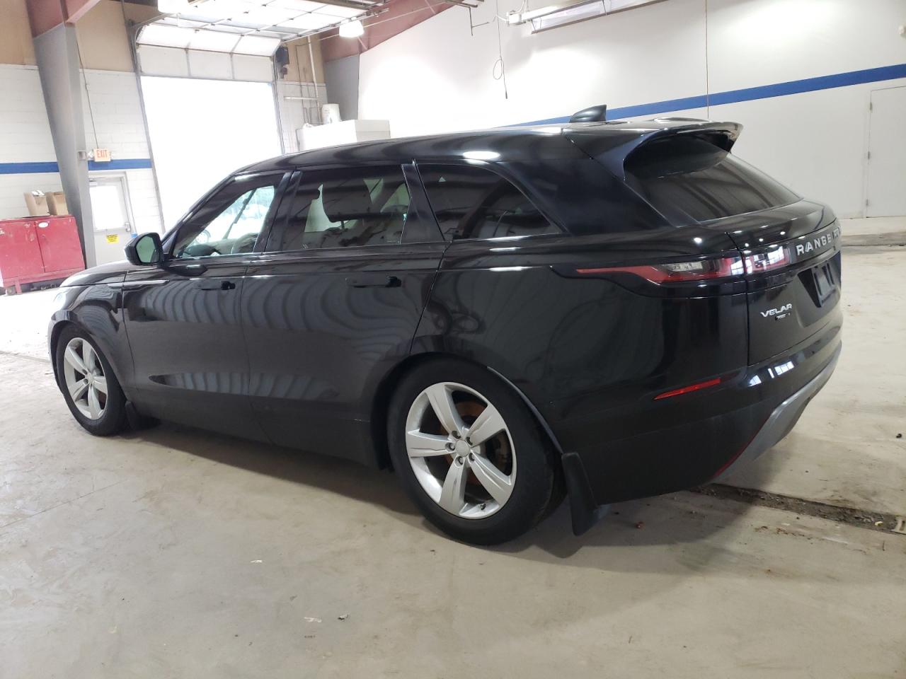 2018 Land Rover Range Rover - Image 2