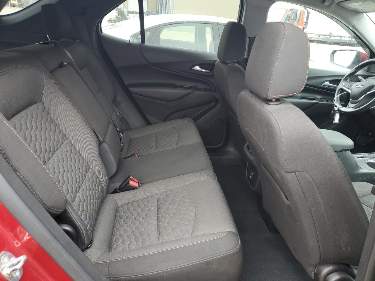 2020 Chevrolet Equinox - Image 11