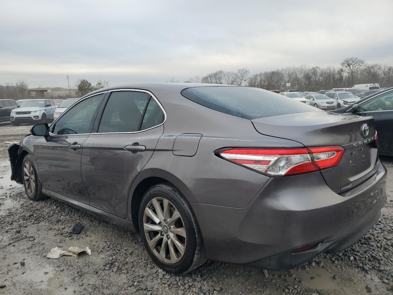 4T1B11HK7JU030281 TOYOTA CAMRY 2018