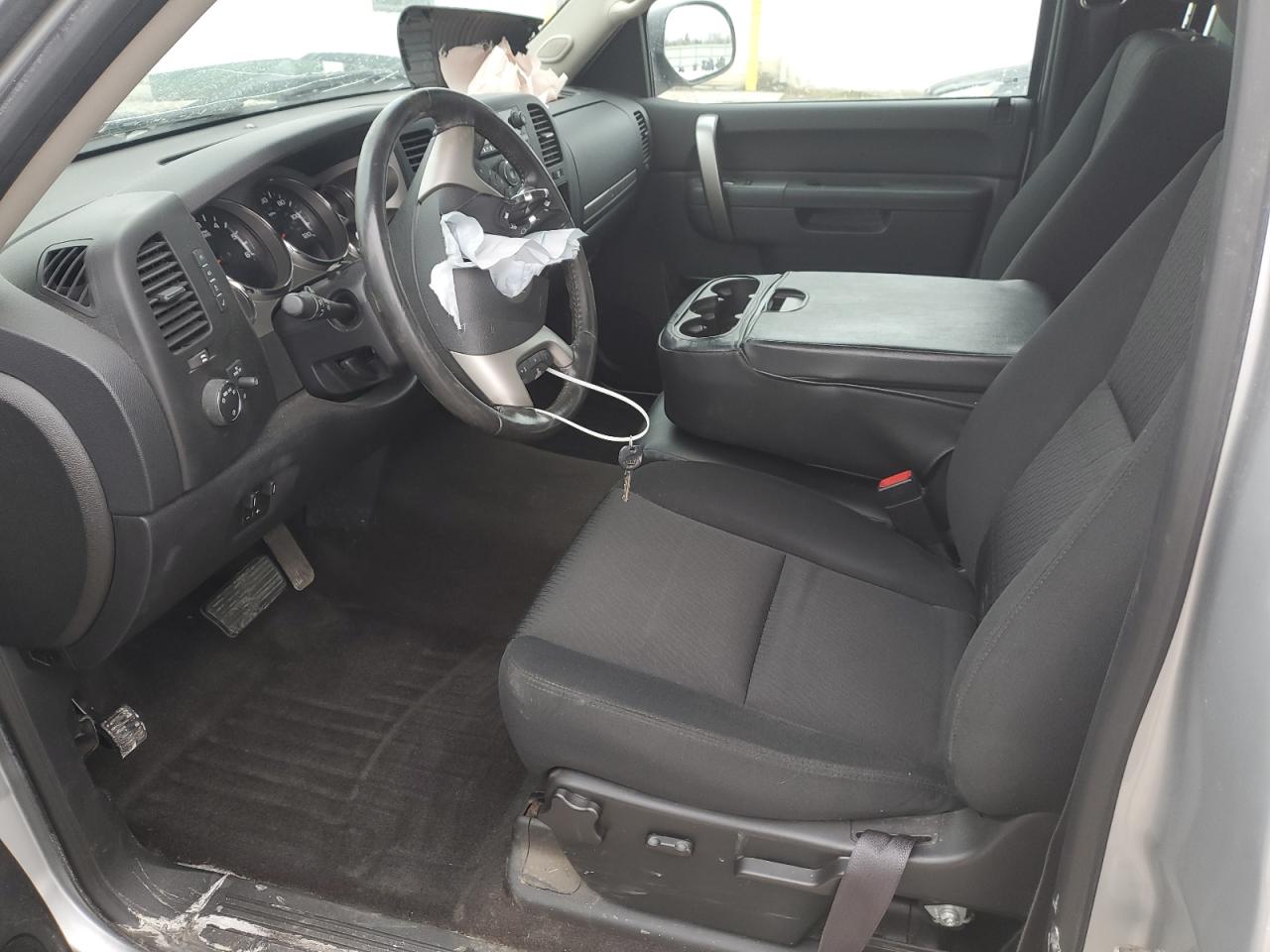 2012 Chevrolet Silverado - Image 7