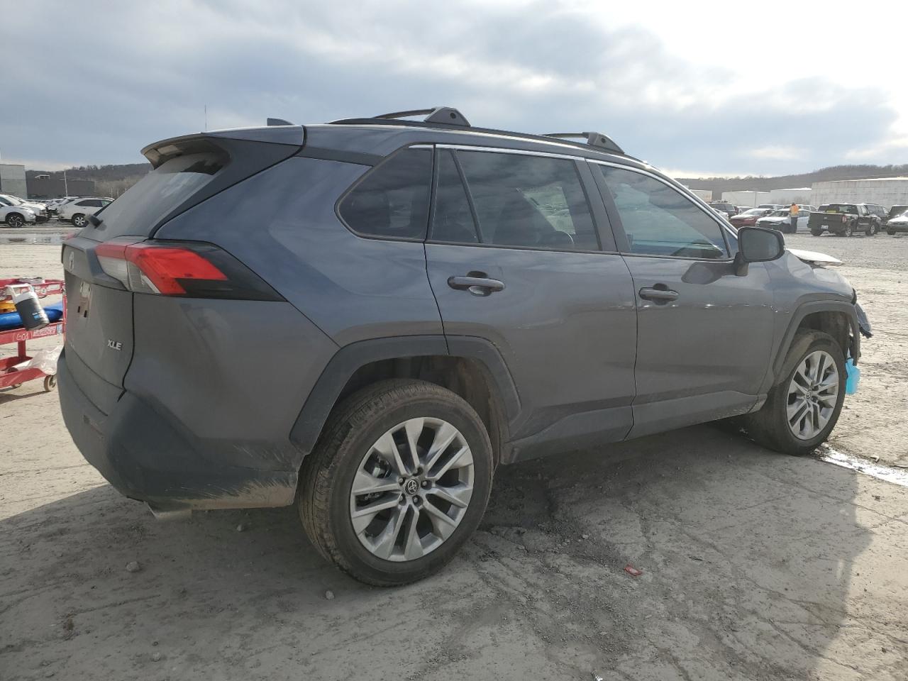 2024 Toyota RAV 4 - Image 3