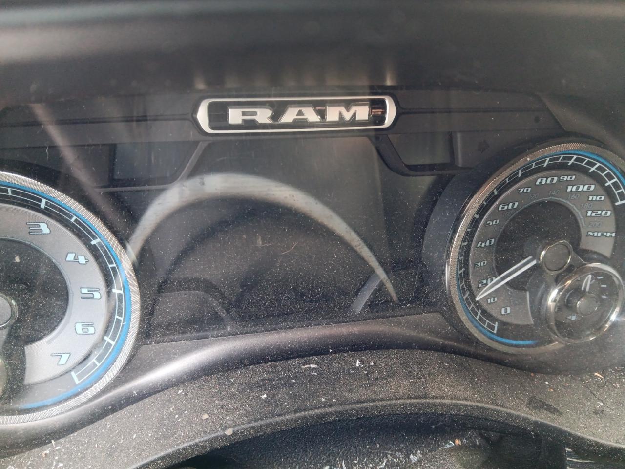2020 RAM 1500 - Image 9