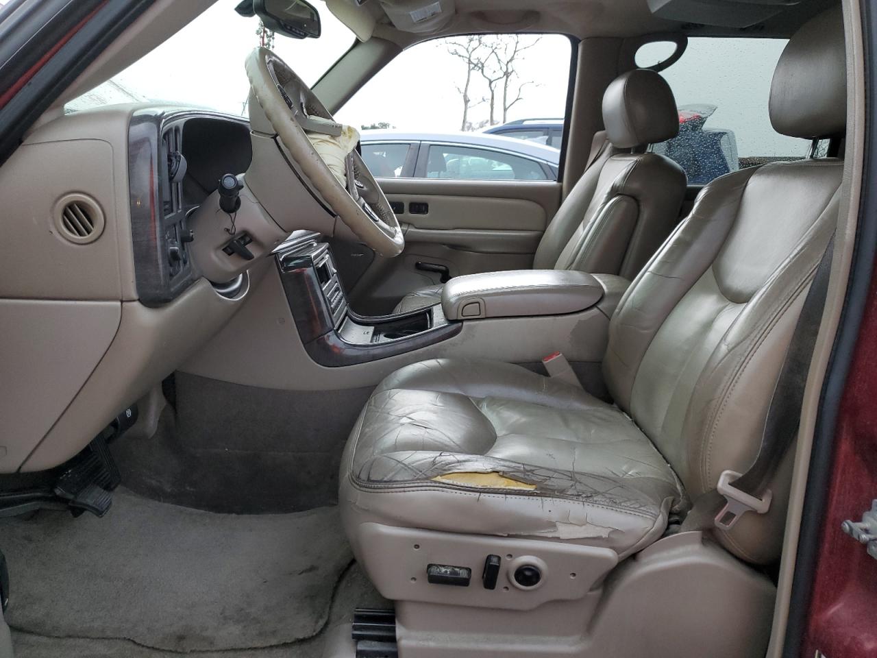2004 GMC Yukon - Image 7