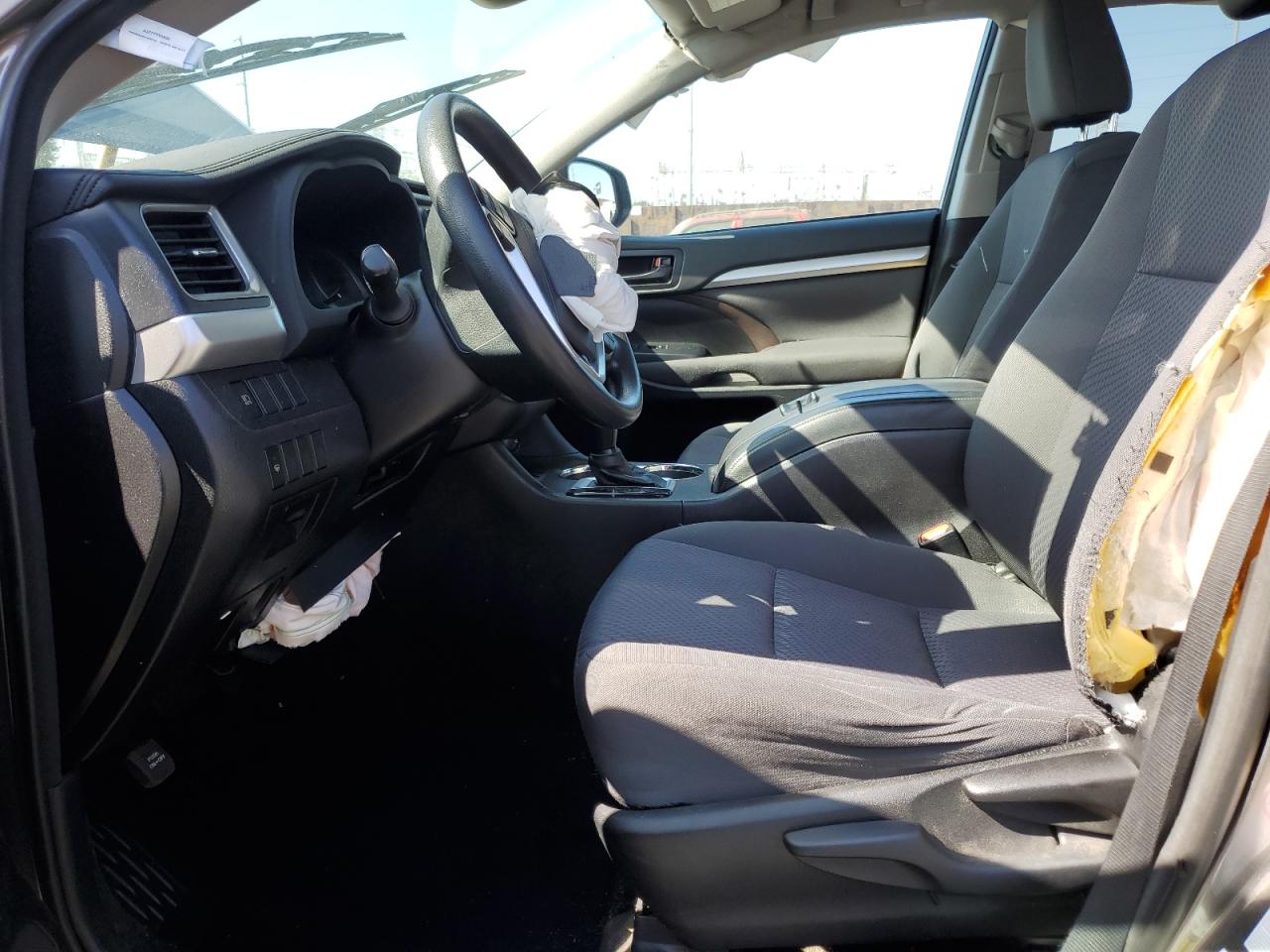 5TDZZRFH1HS228905 TOYOTA HIGHLANDER 2017