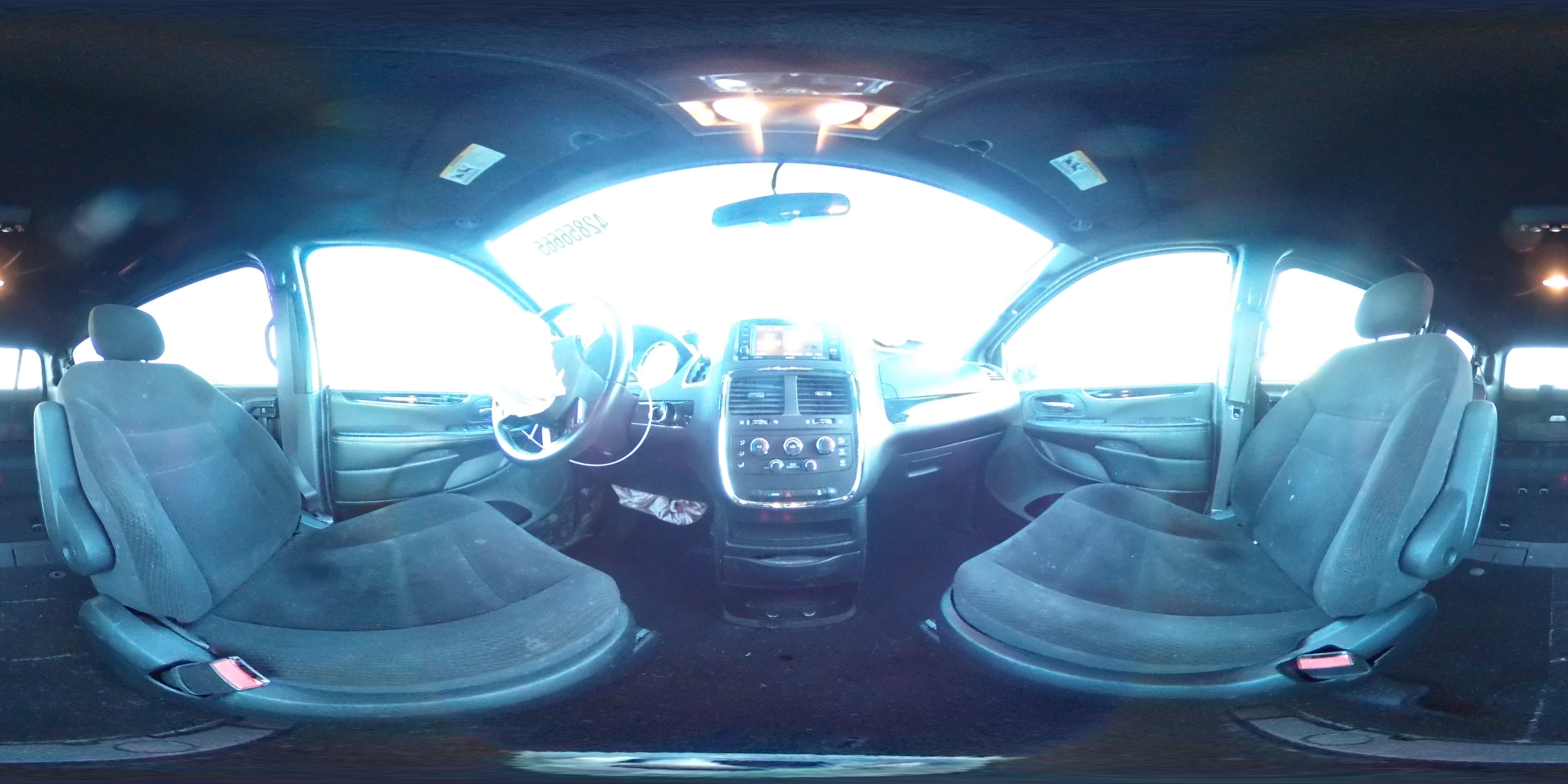 2018 Dodge Caravan - Image 16
