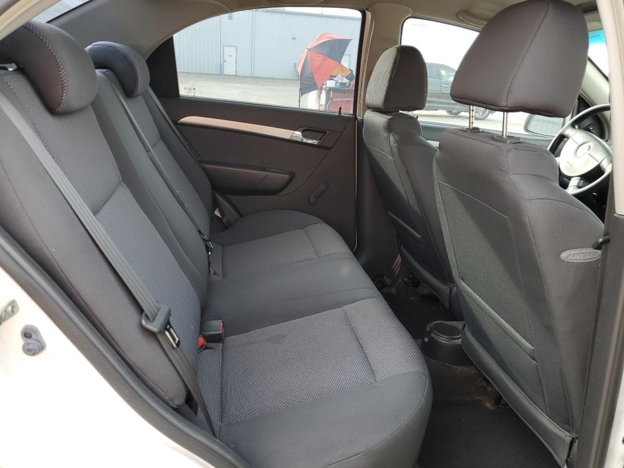 2010 Chevrolet Aveo - Image 11