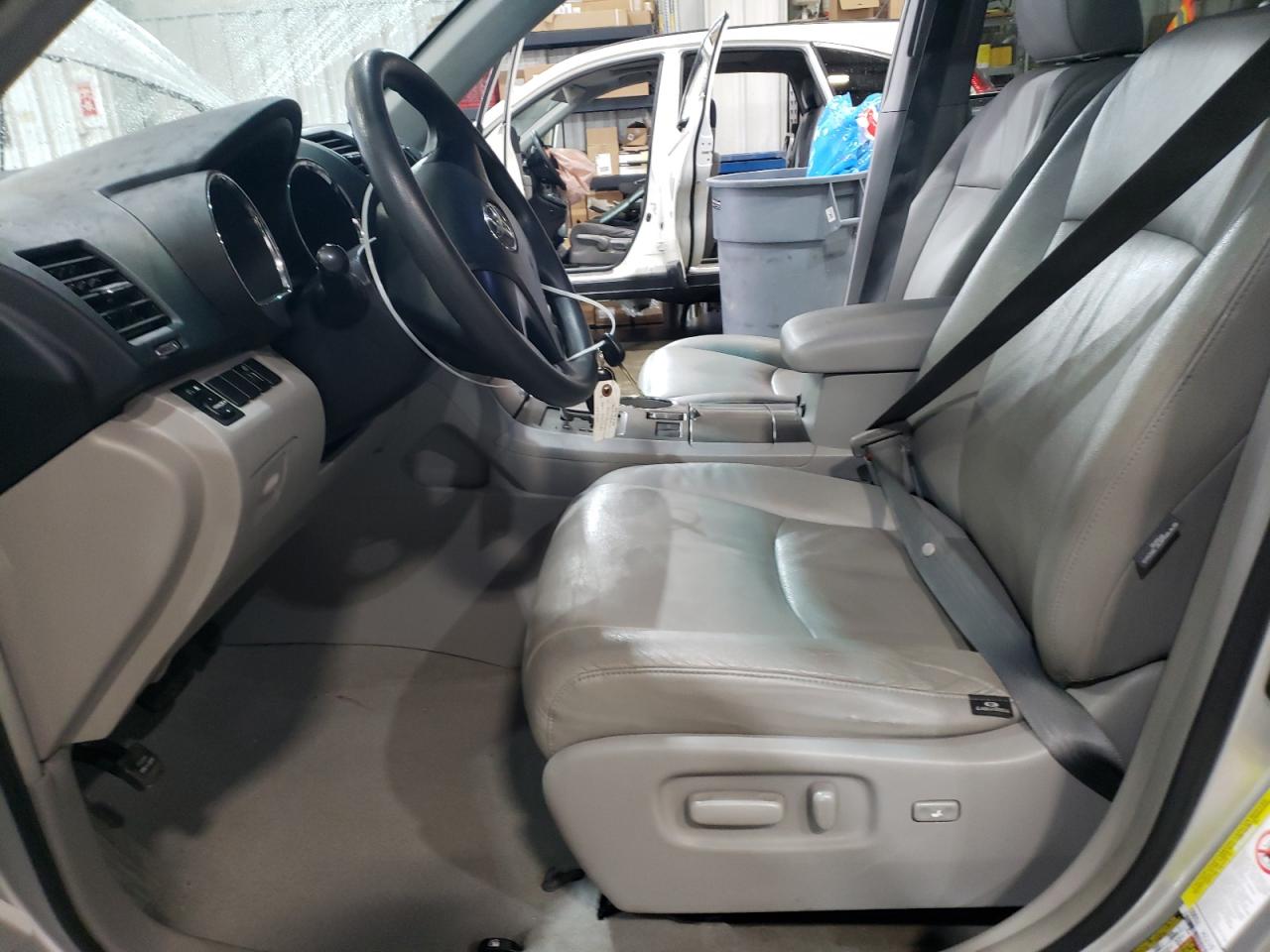 2010 Toyota Highlander - Image 7