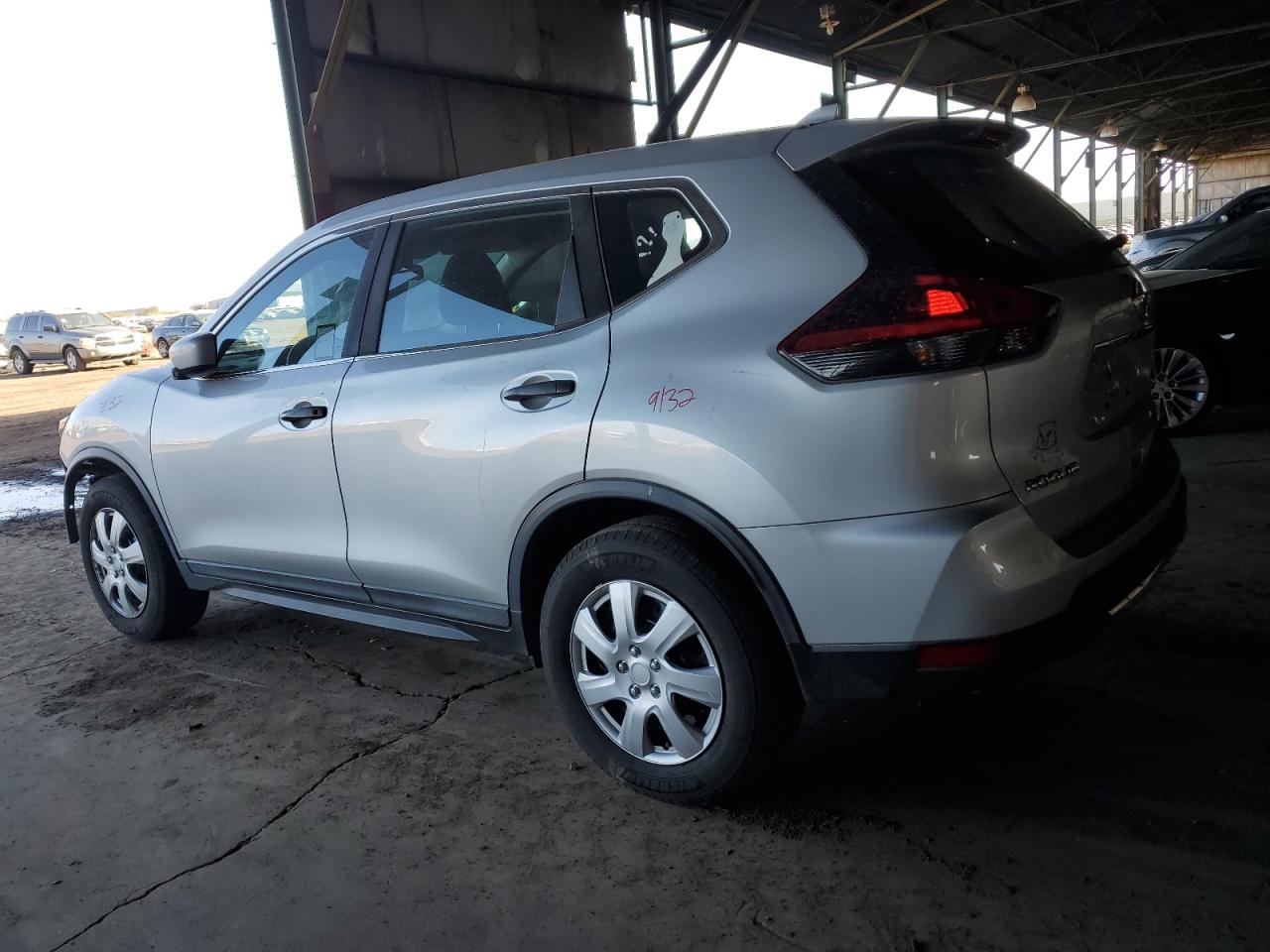 KNMAT2MT3JP537899 NISSAN ROGUE 2018
