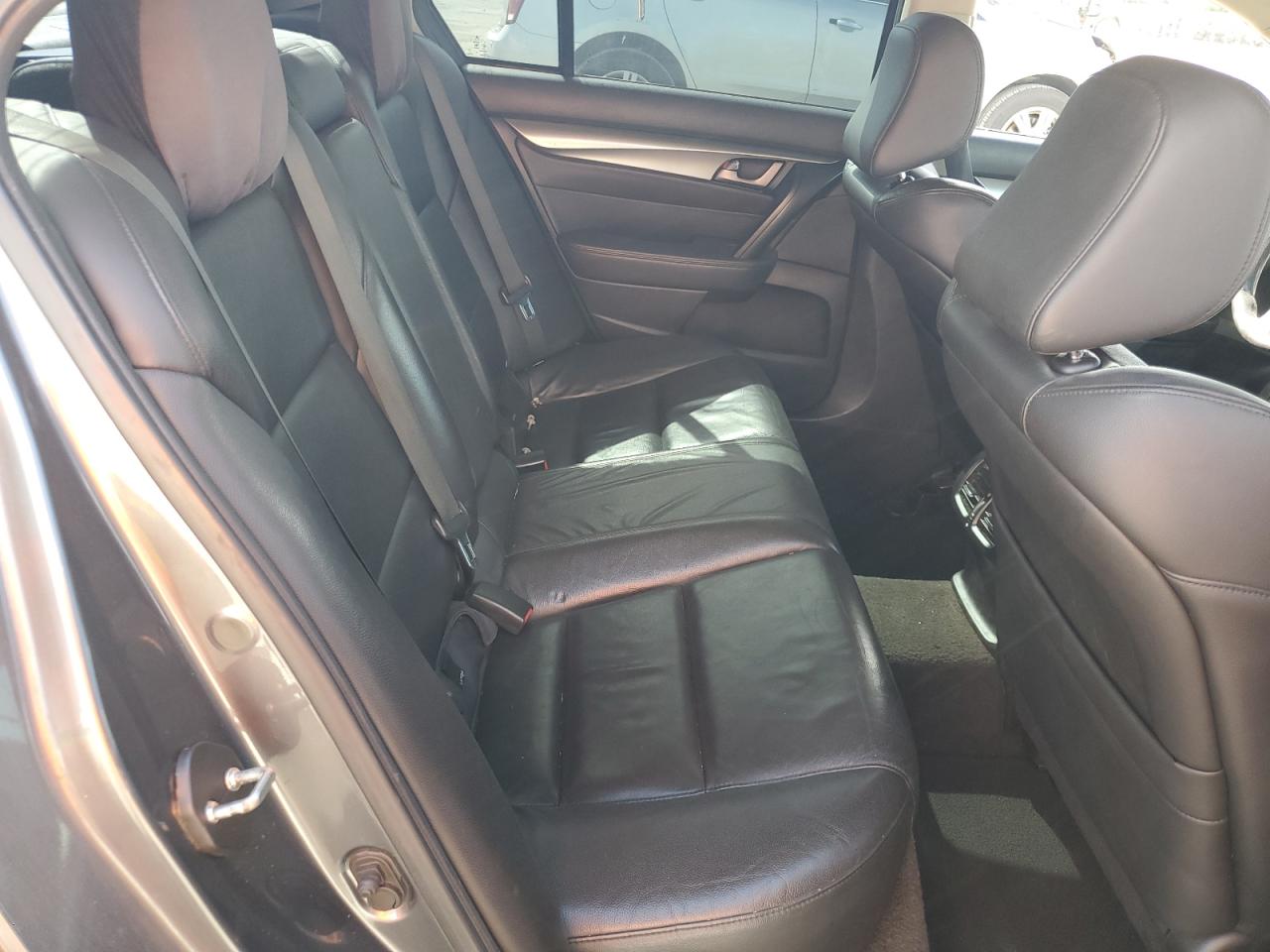 2009 Acura TL - Image 10