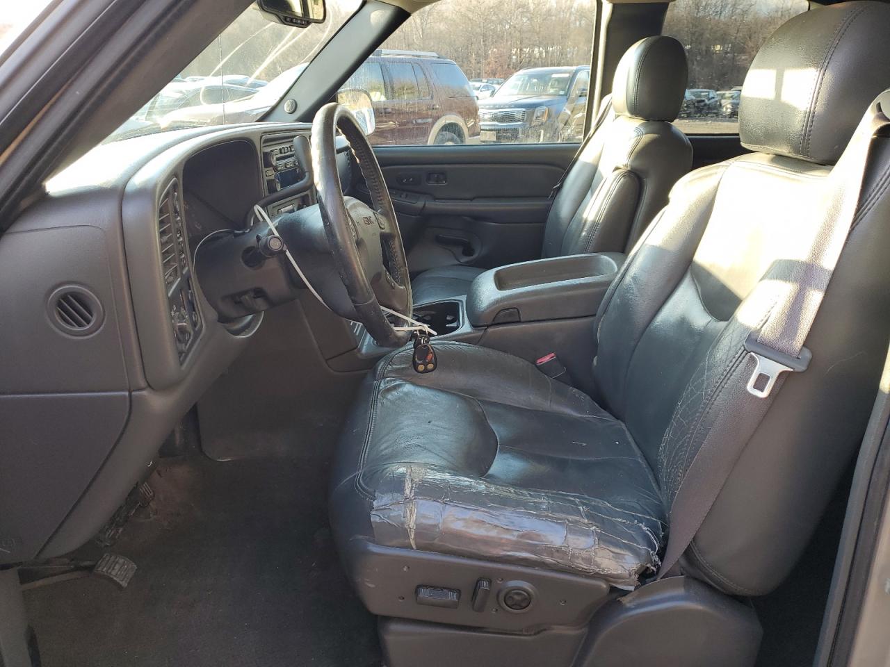 2005 GMC Sierra - Image 7