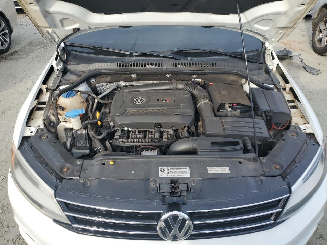 2016 Volkswagen Jetta - Image 11