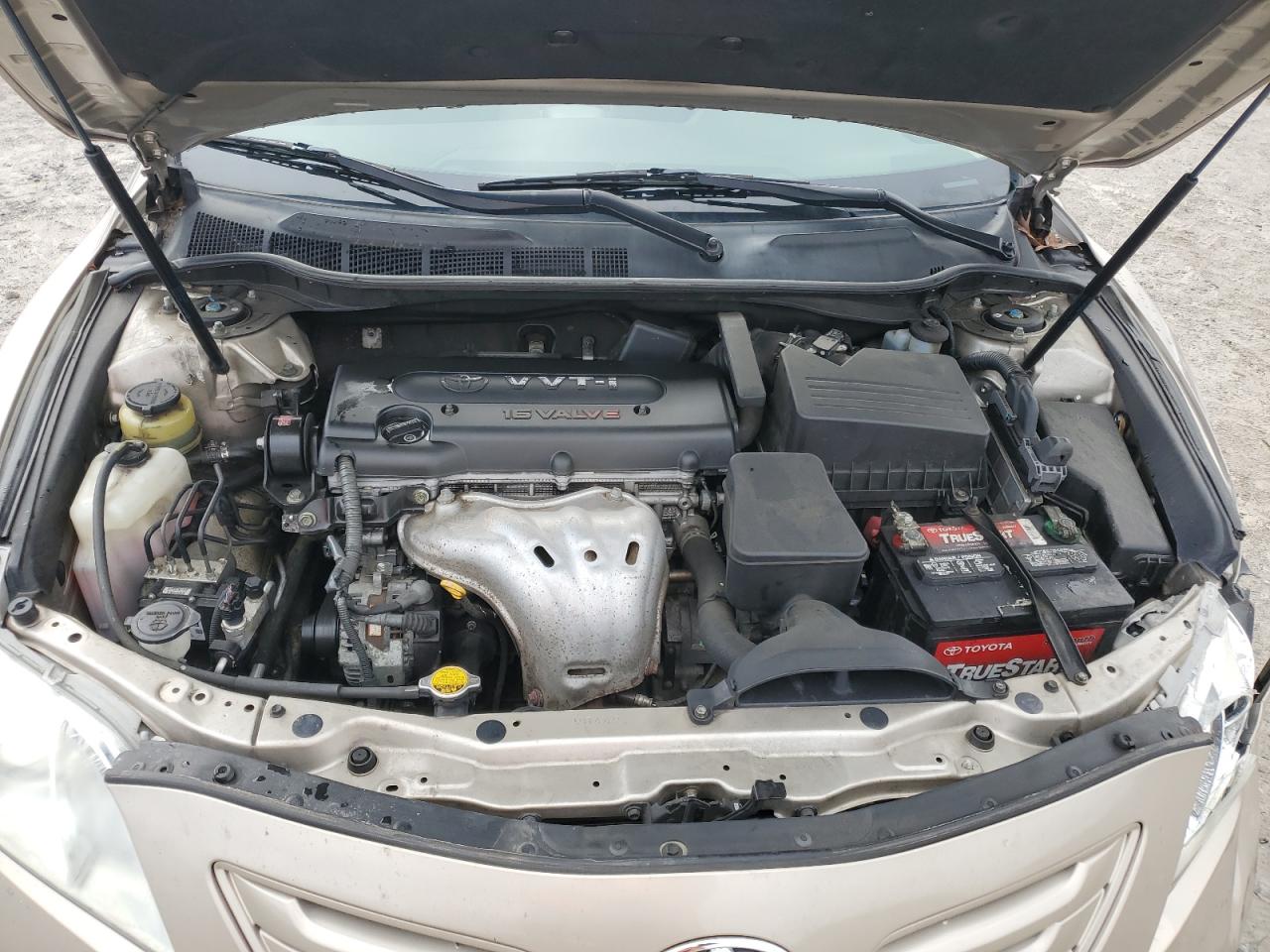 2009 Toyota Camry - Image 13