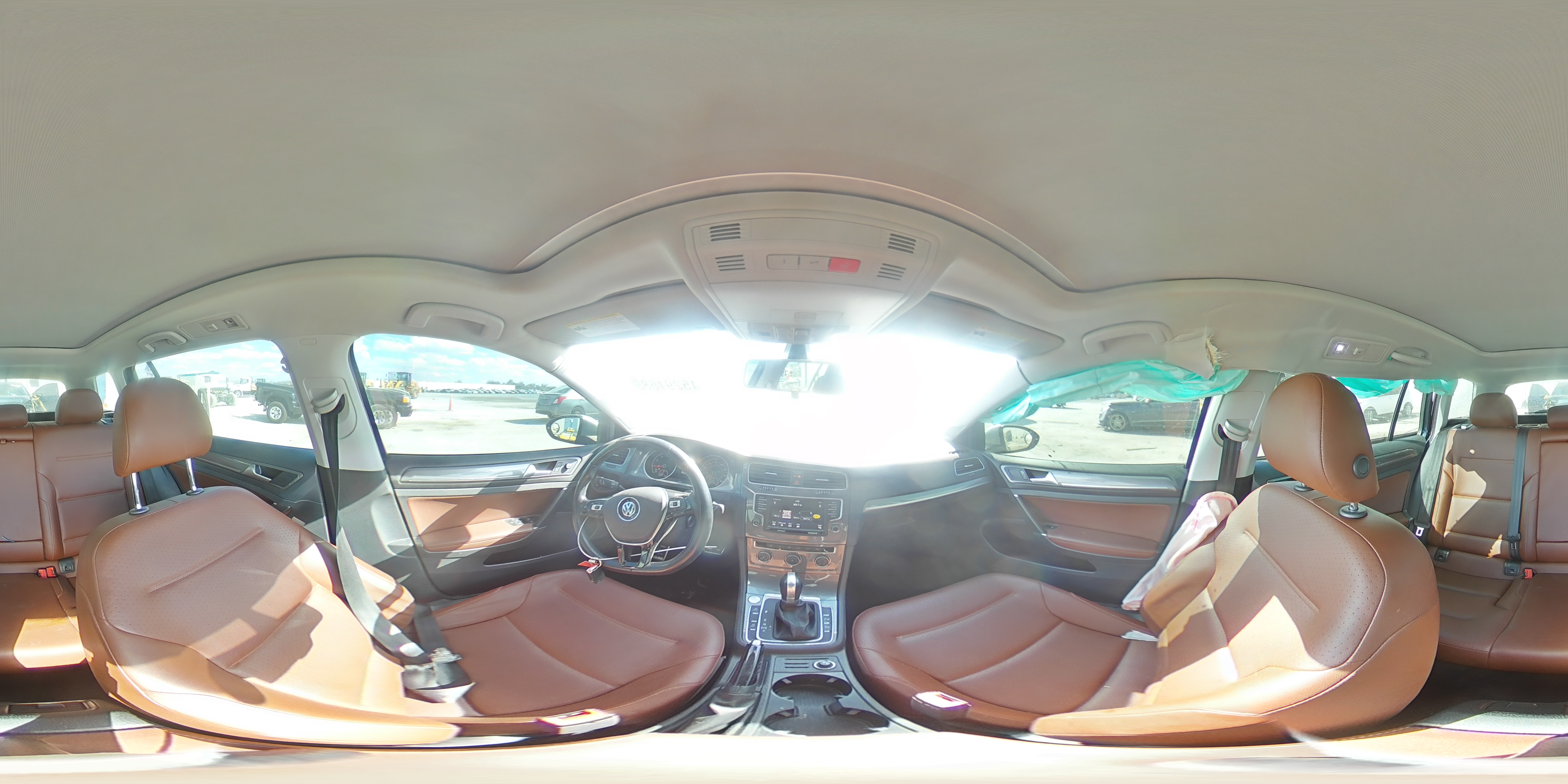 2017 Volkswagen Golf - Image 15