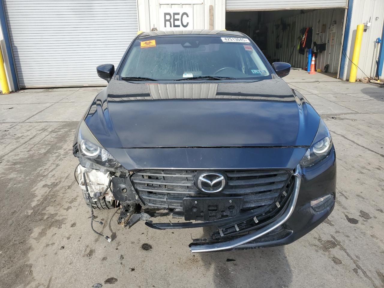 2017 Mazda 3 - Image 5