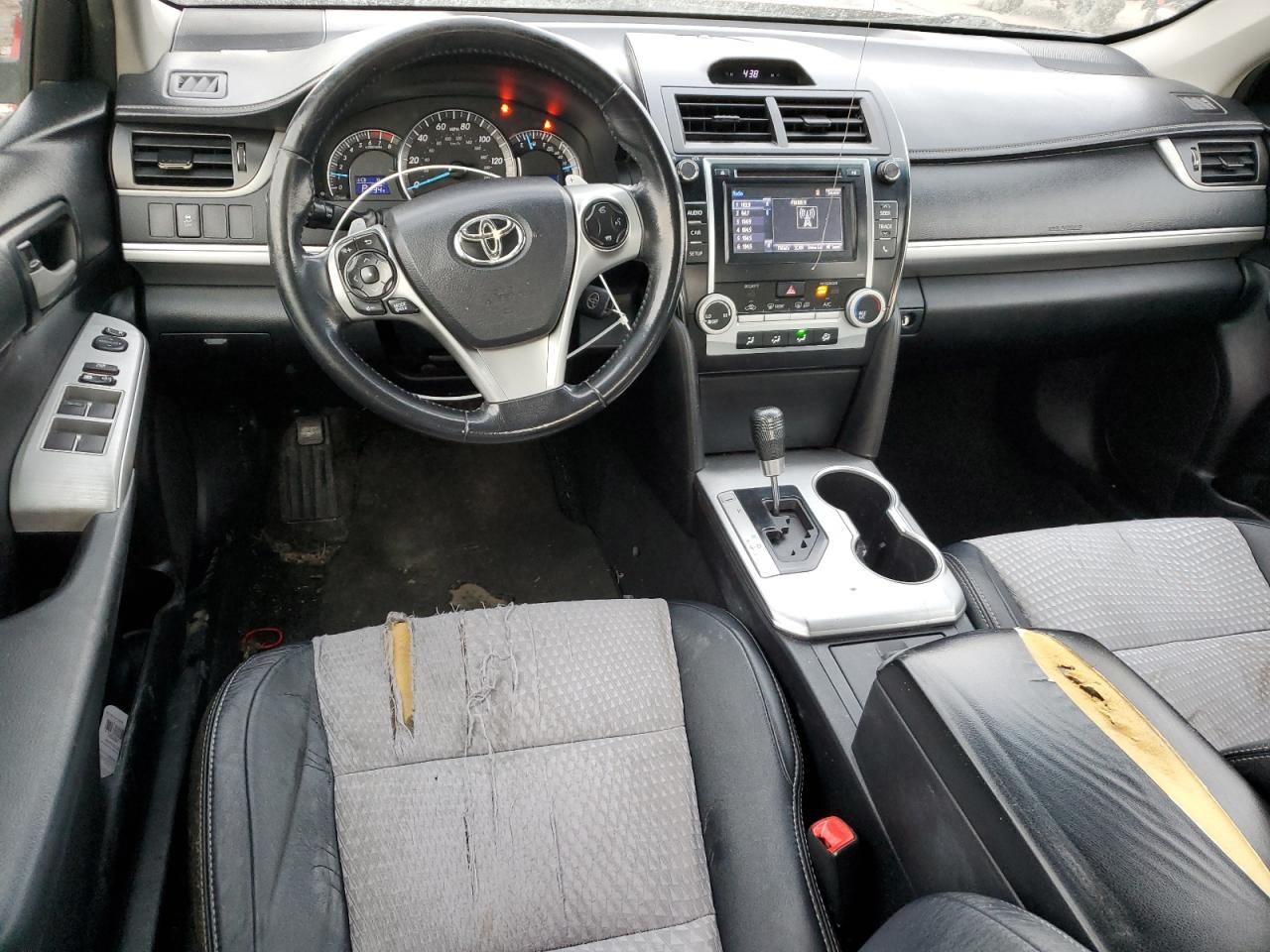 2014 Toyota Camry - Image 8