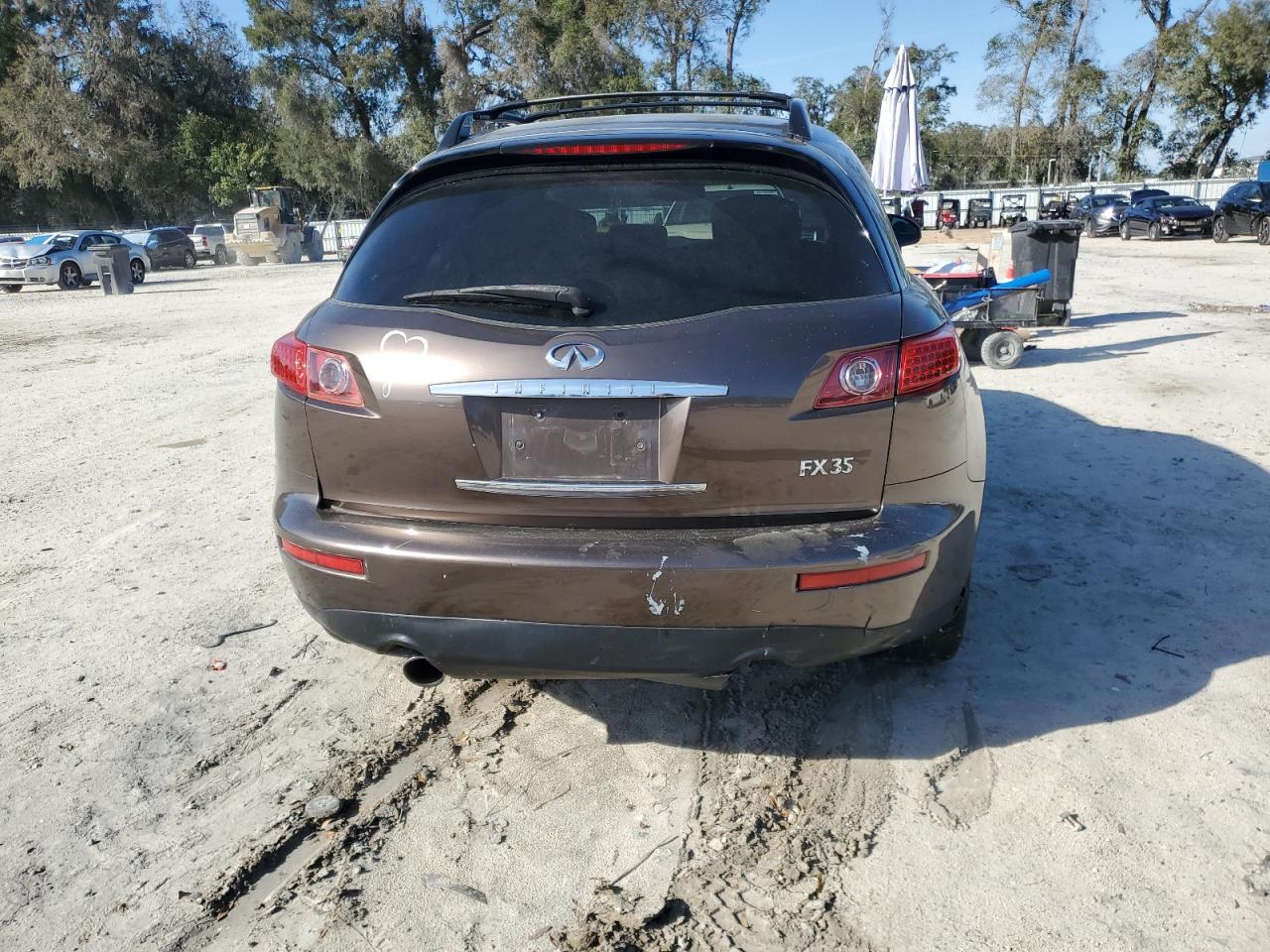 2003 Infiniti FX - Image 6