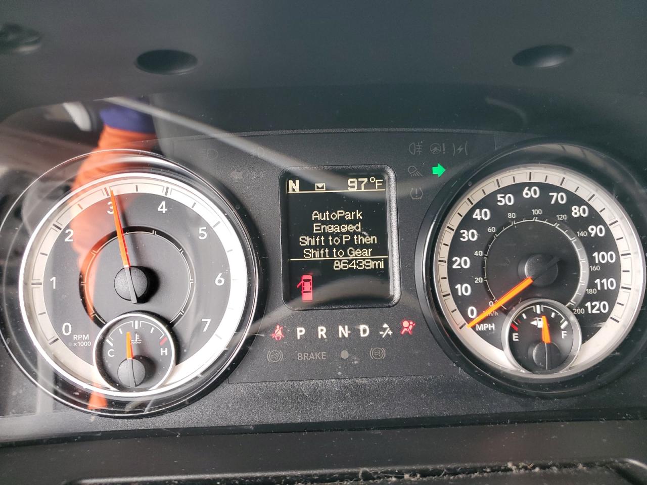1C6RR6FG9HS765090 RAM 1500 2017
