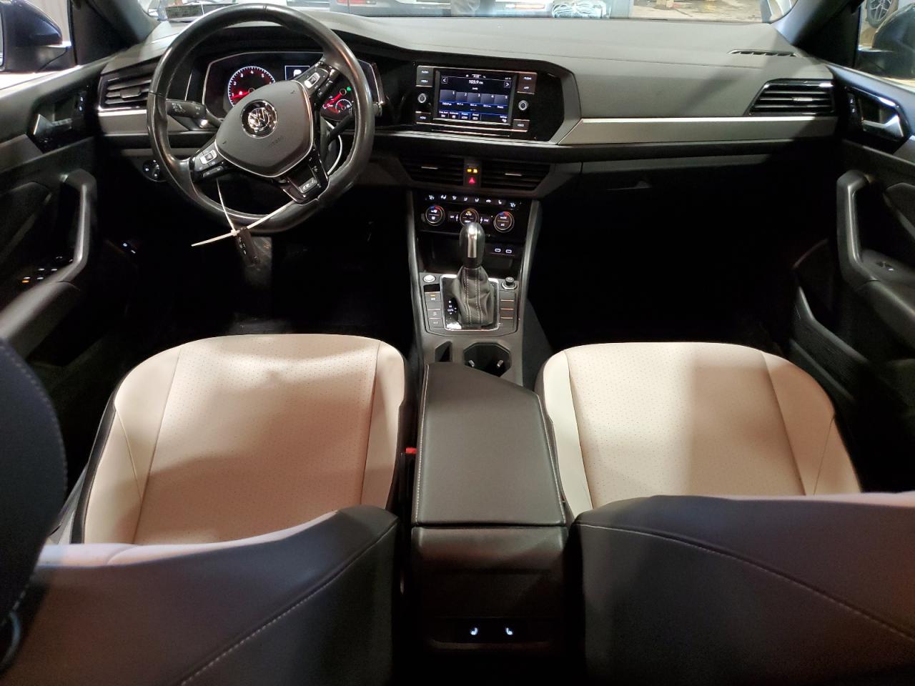 2021 Volkswagen Jetta - Image 8