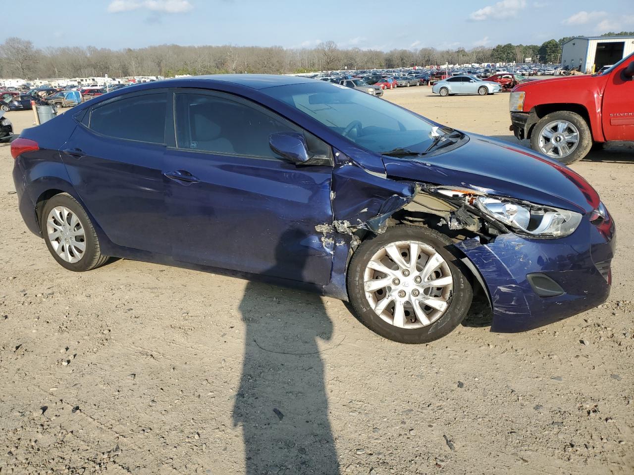 2012 Hyundai Elantra - Image 4