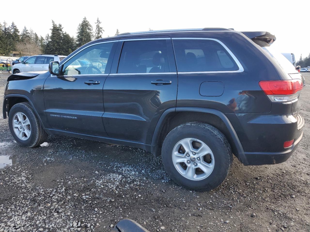 2015 Jeep Grand Cherokee - Image 2