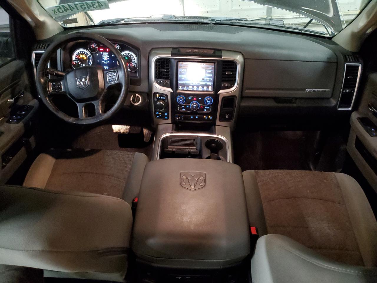 2016 RAM 1500 - Image 8