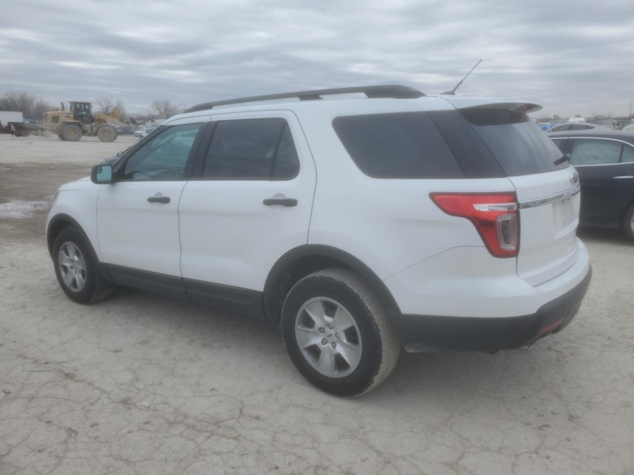 2014 Ford Explorer - Image 2
