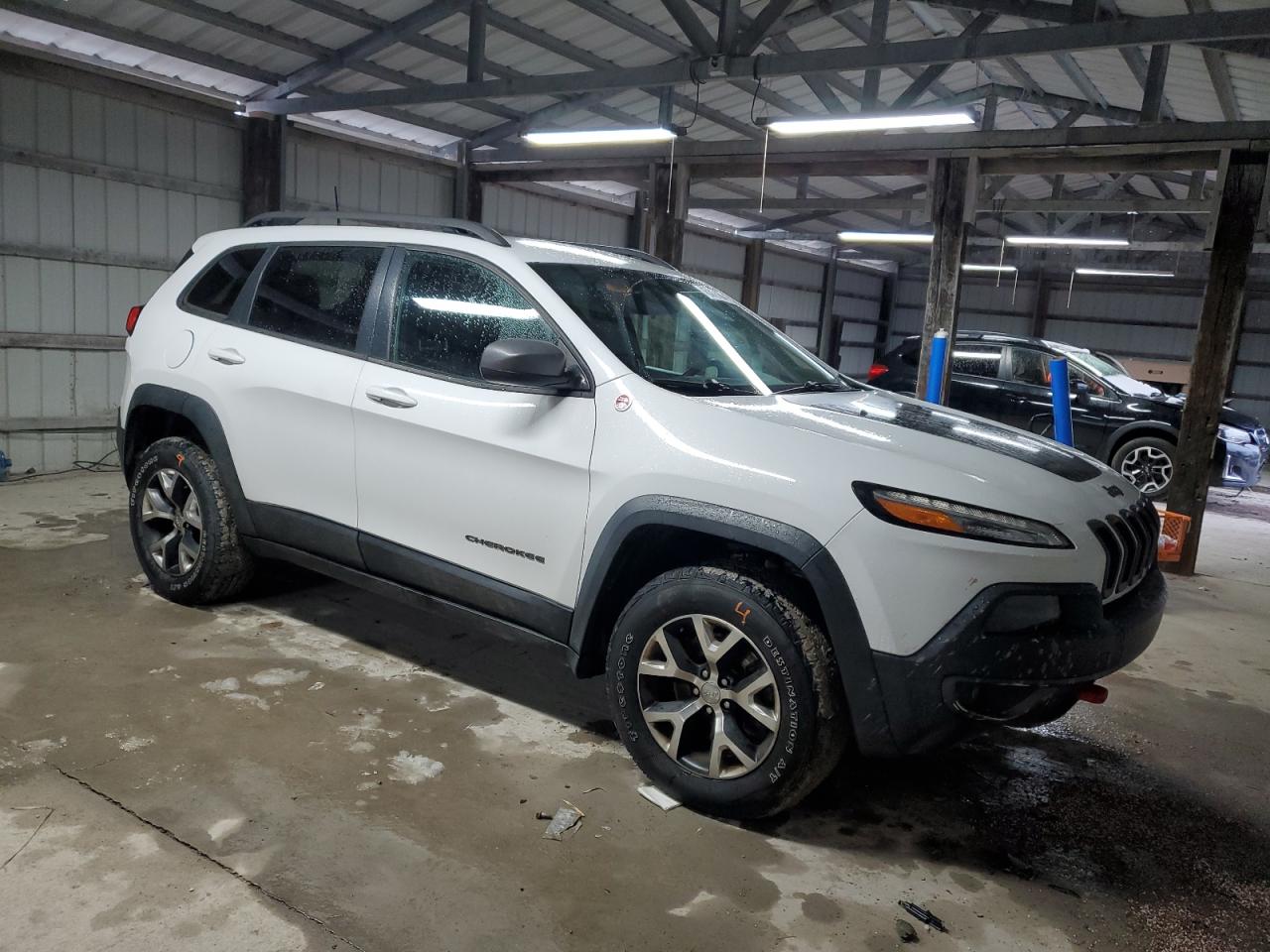 2016 Jeep Cherokee - Image 4