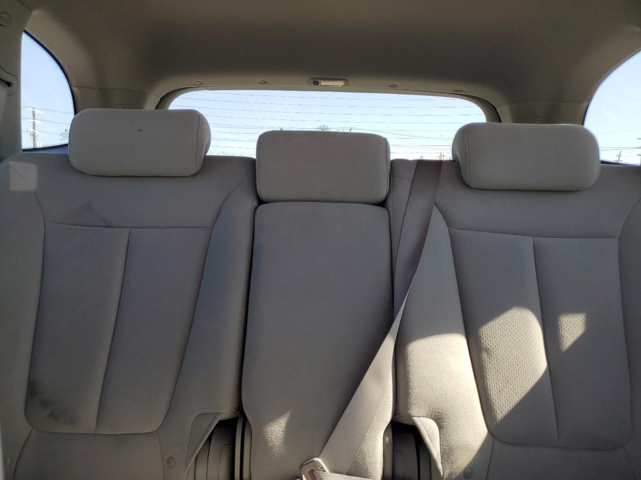 2009 Hyundai Santa Fe - Image 10