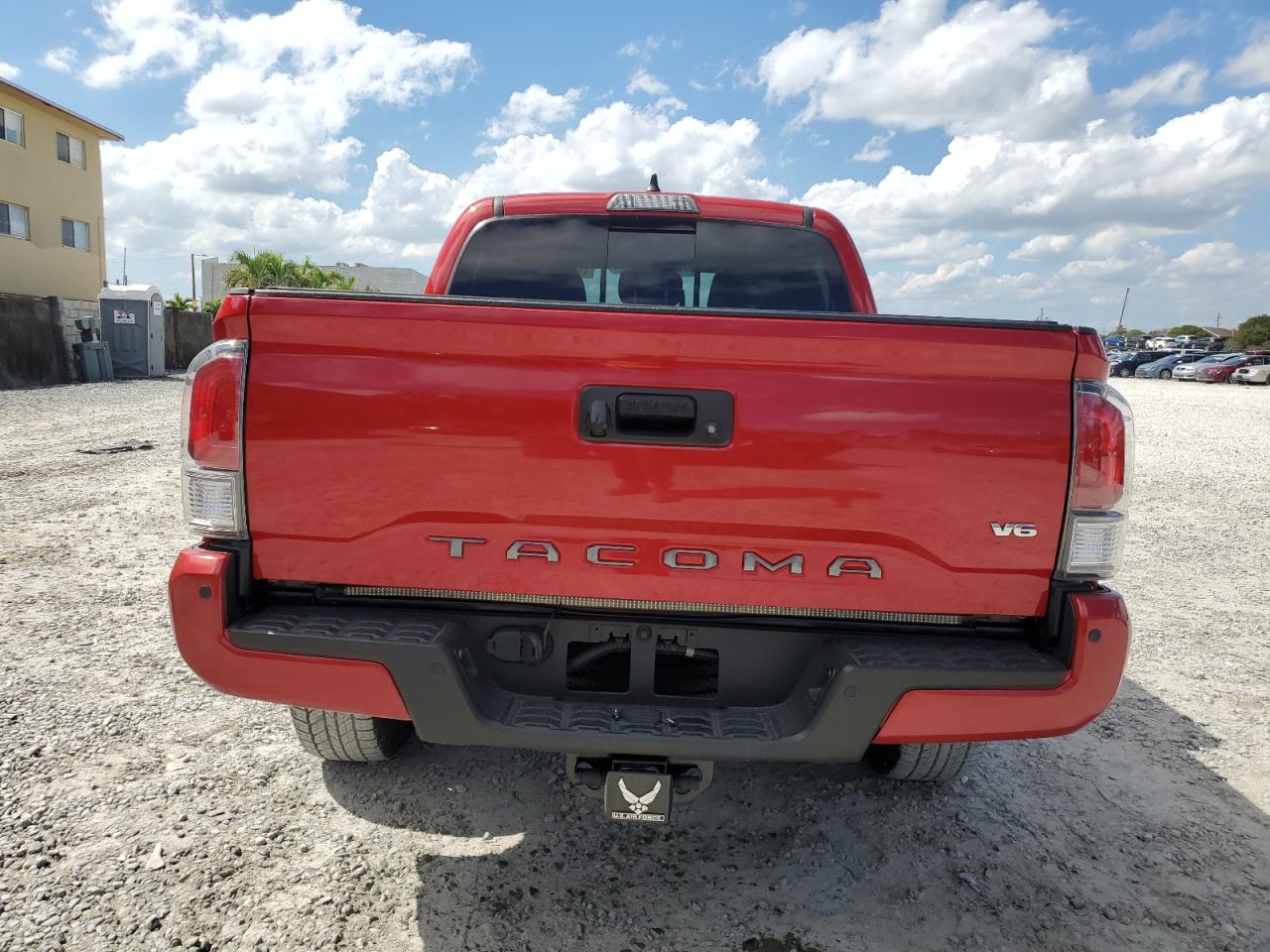 2022 Toyota Tacoma - Image 6