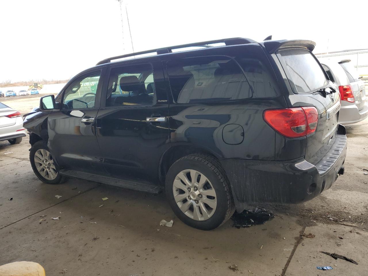 2014 Toyota Sequoia - Image 2