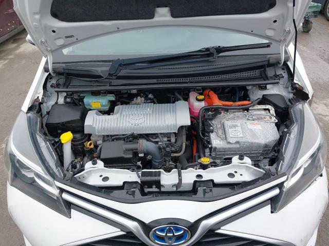 2015 TOYOTA YARIS HYBR