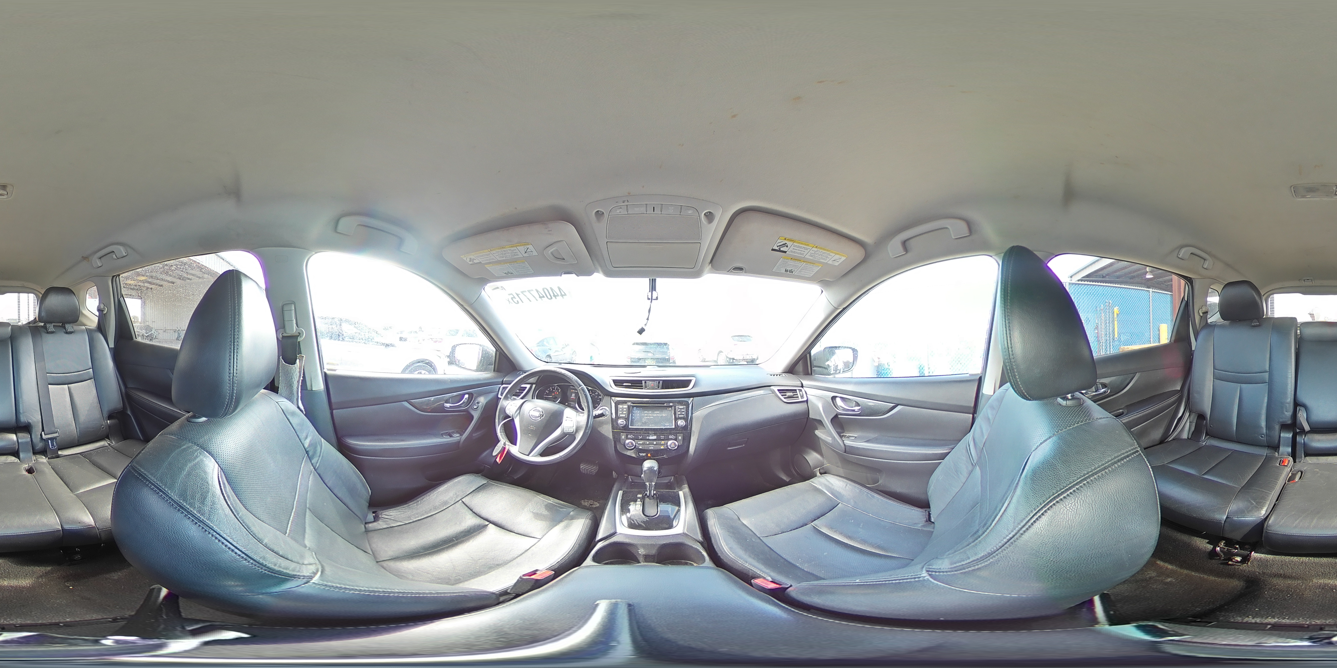 2014 Nissan Rogue - Image 16