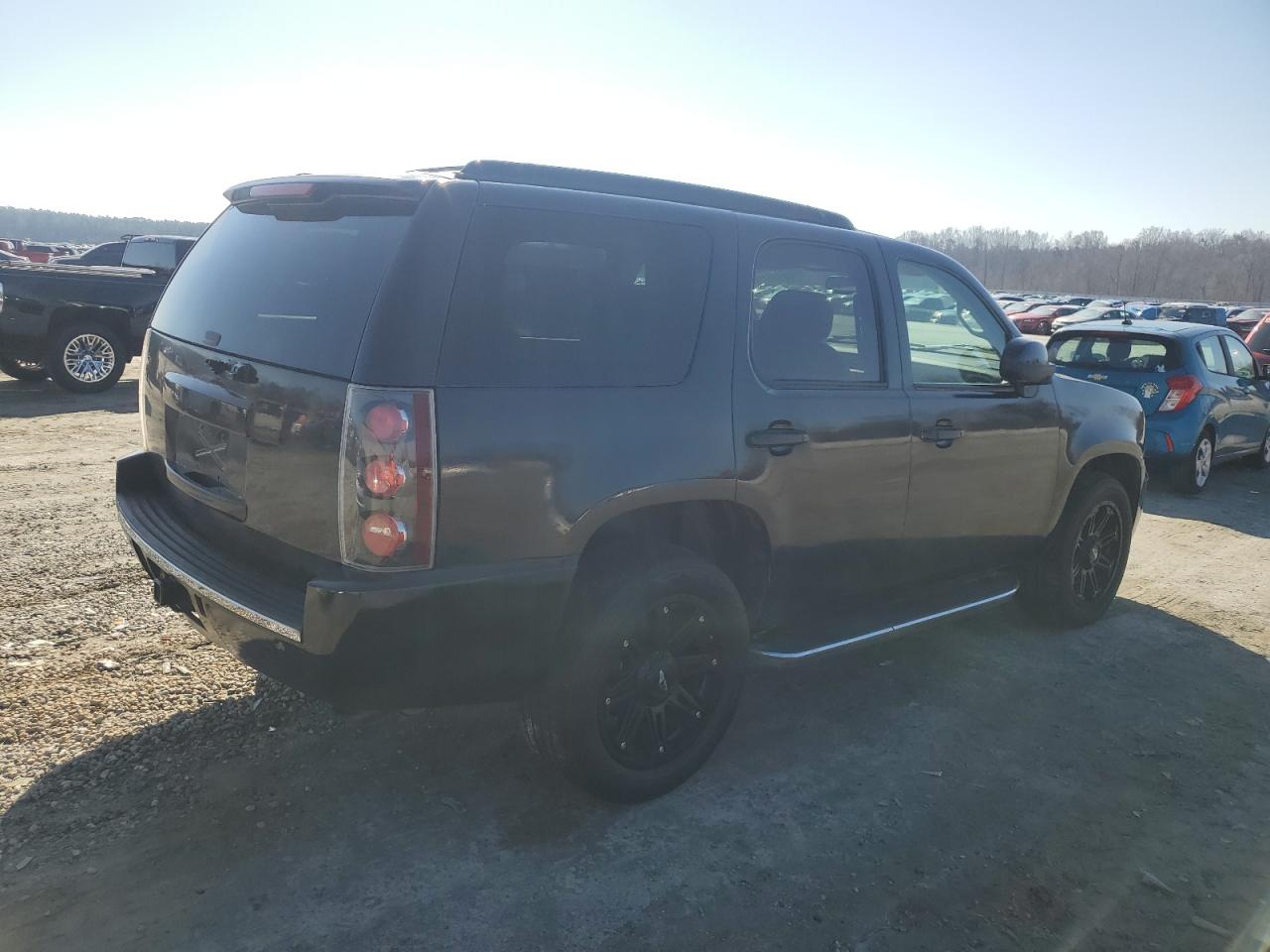 2007 GMC Yukon - Image 3