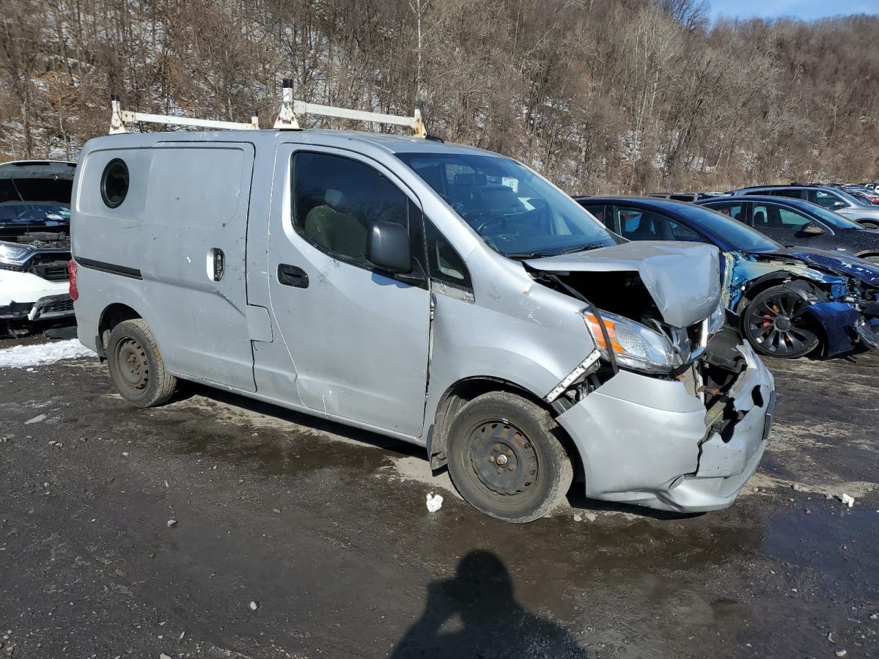 2015 Nissan NV - Image 4