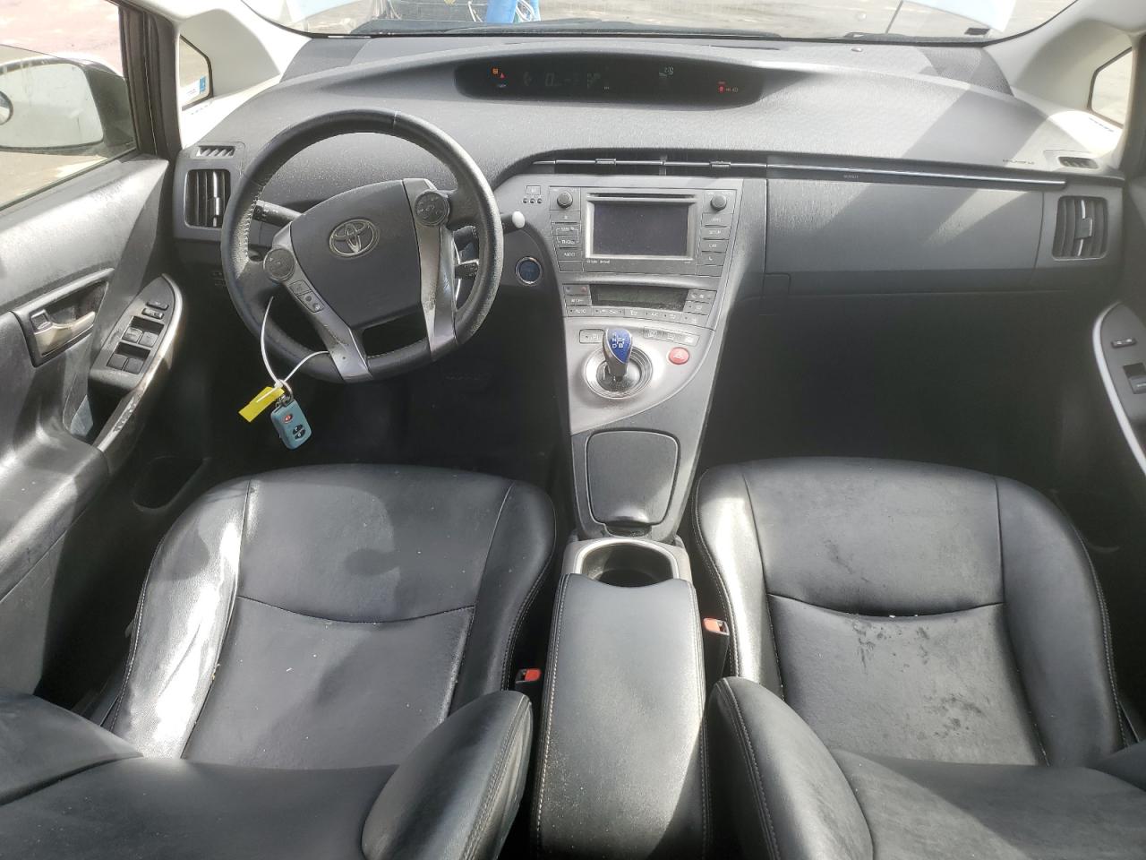 2015 Toyota Prius - Image 8