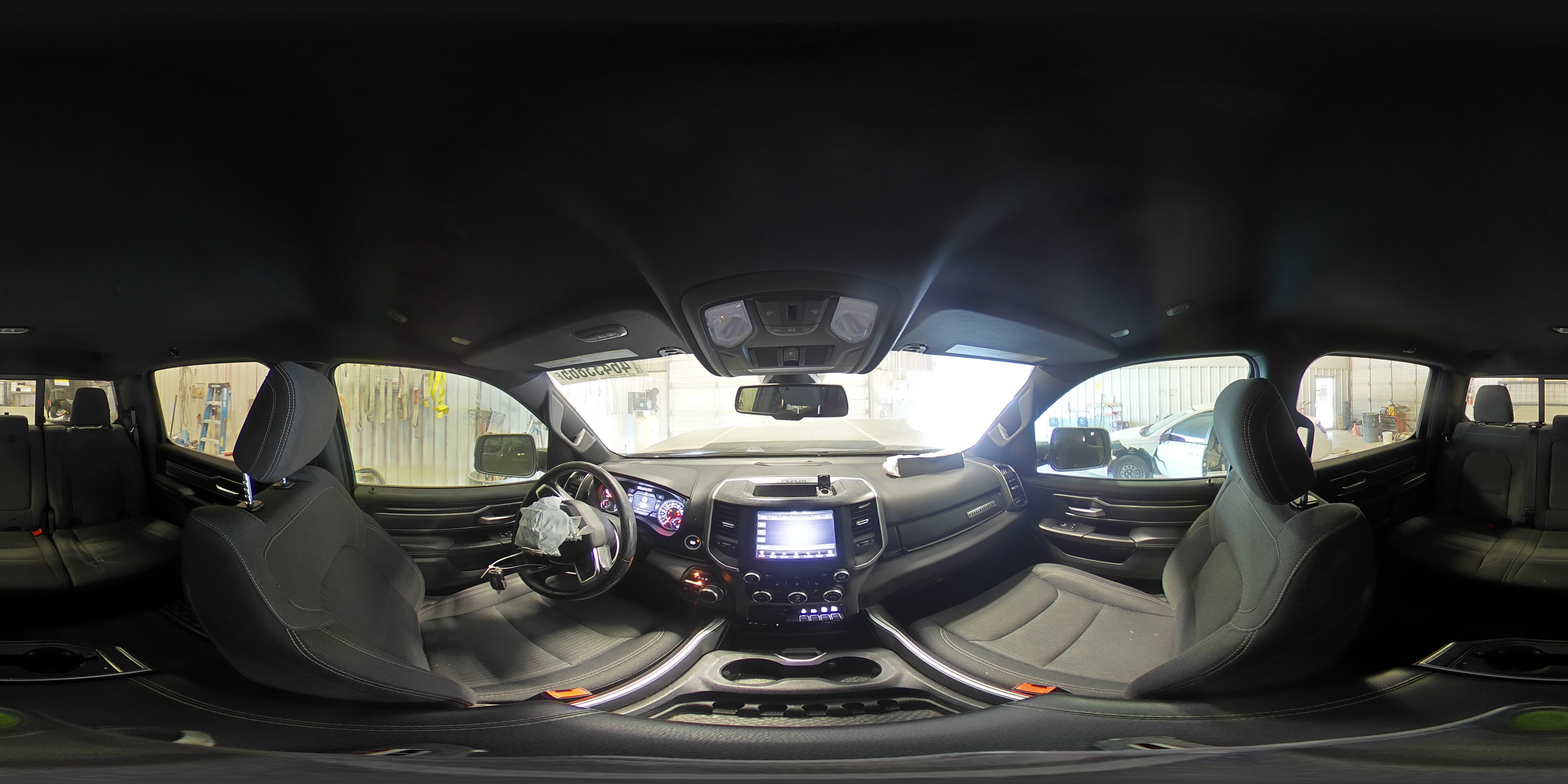 2019 RAM 1500 - Image 12