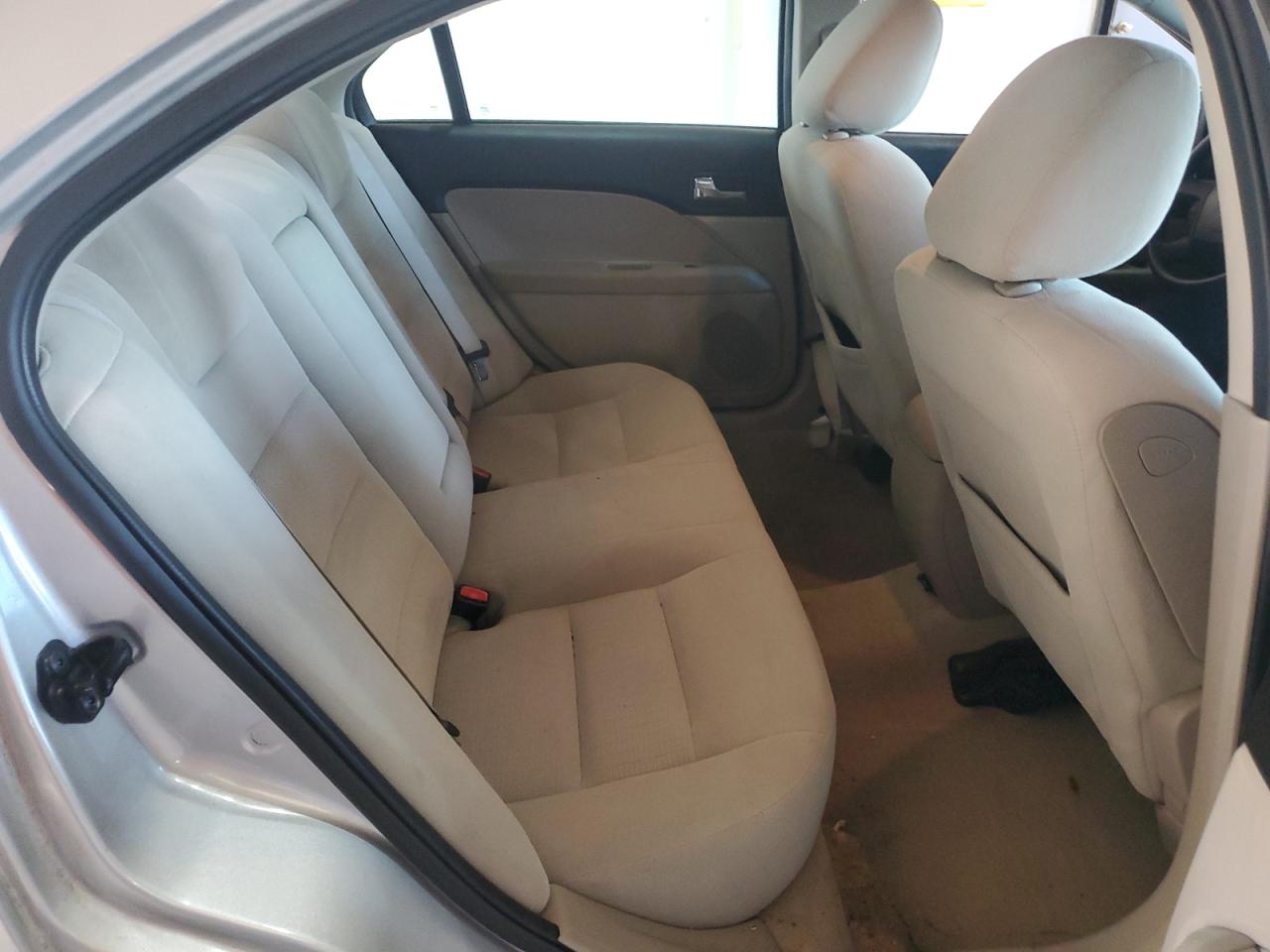2009 Ford Fusion - Image 10