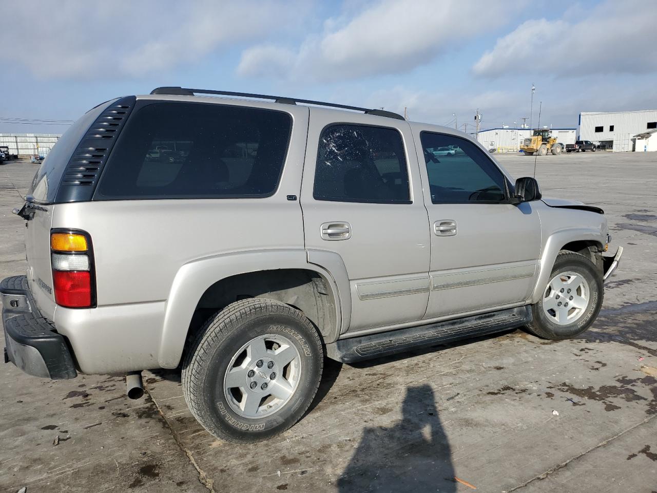 2004 Chevrolet Tahoe - Image 3
